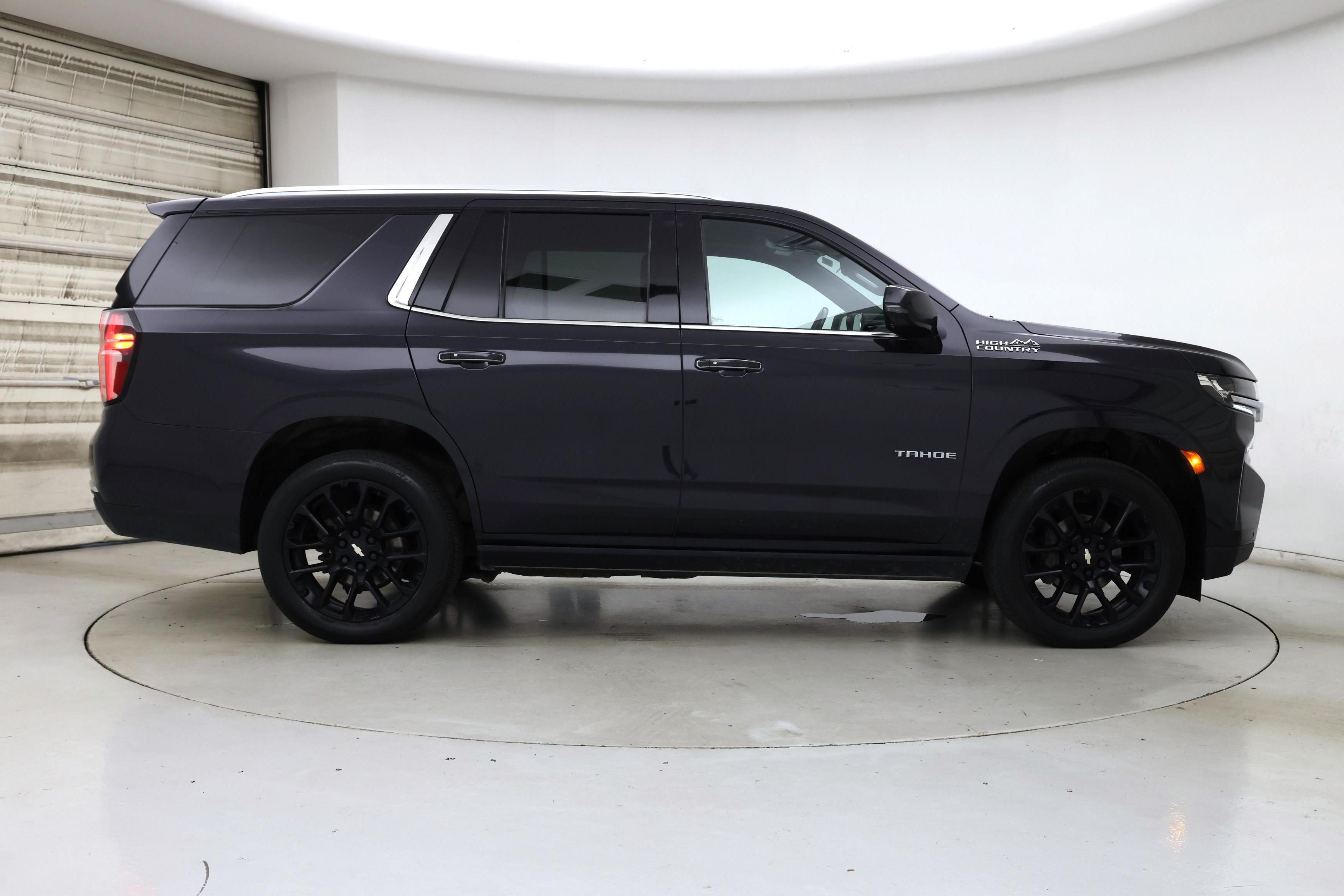 Thumbnail: 2022 Chevrolet Tahoe - 7