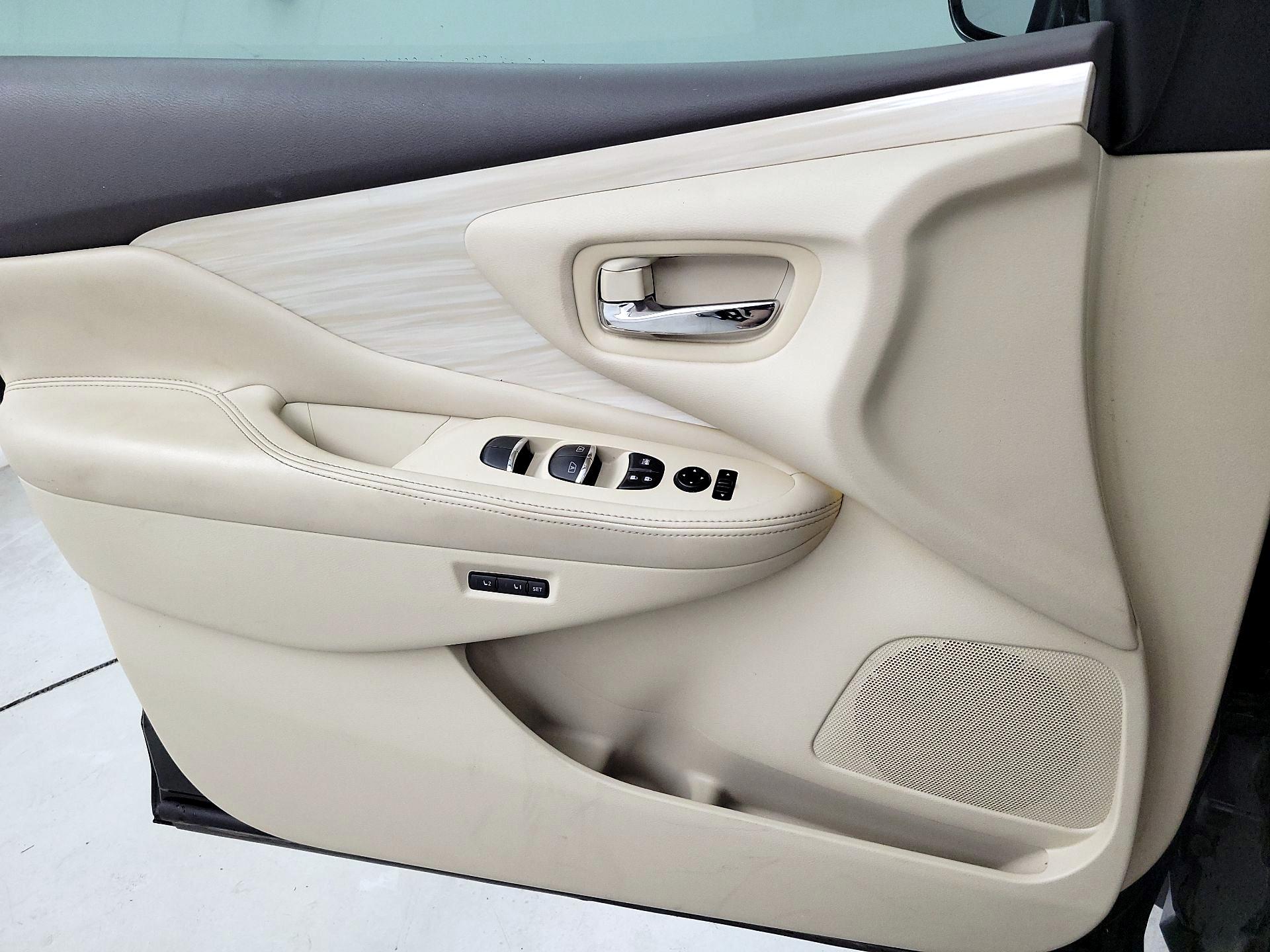 Thumbnail: 2015 Nissan Murano - 12