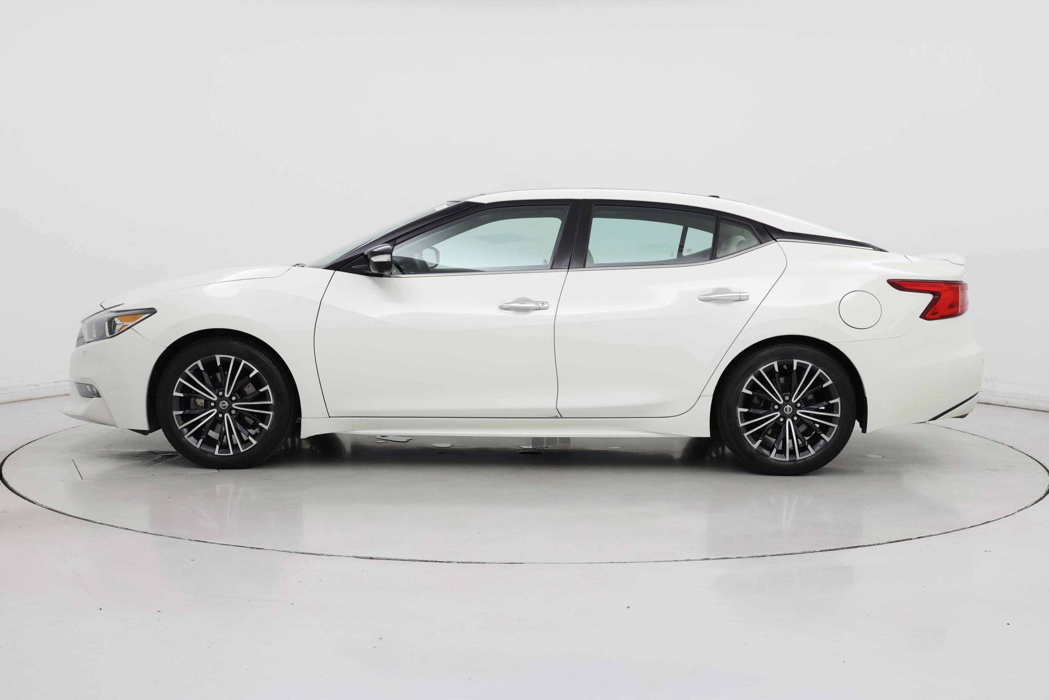 Thumbnail: 2017 Nissan Maxima - 3