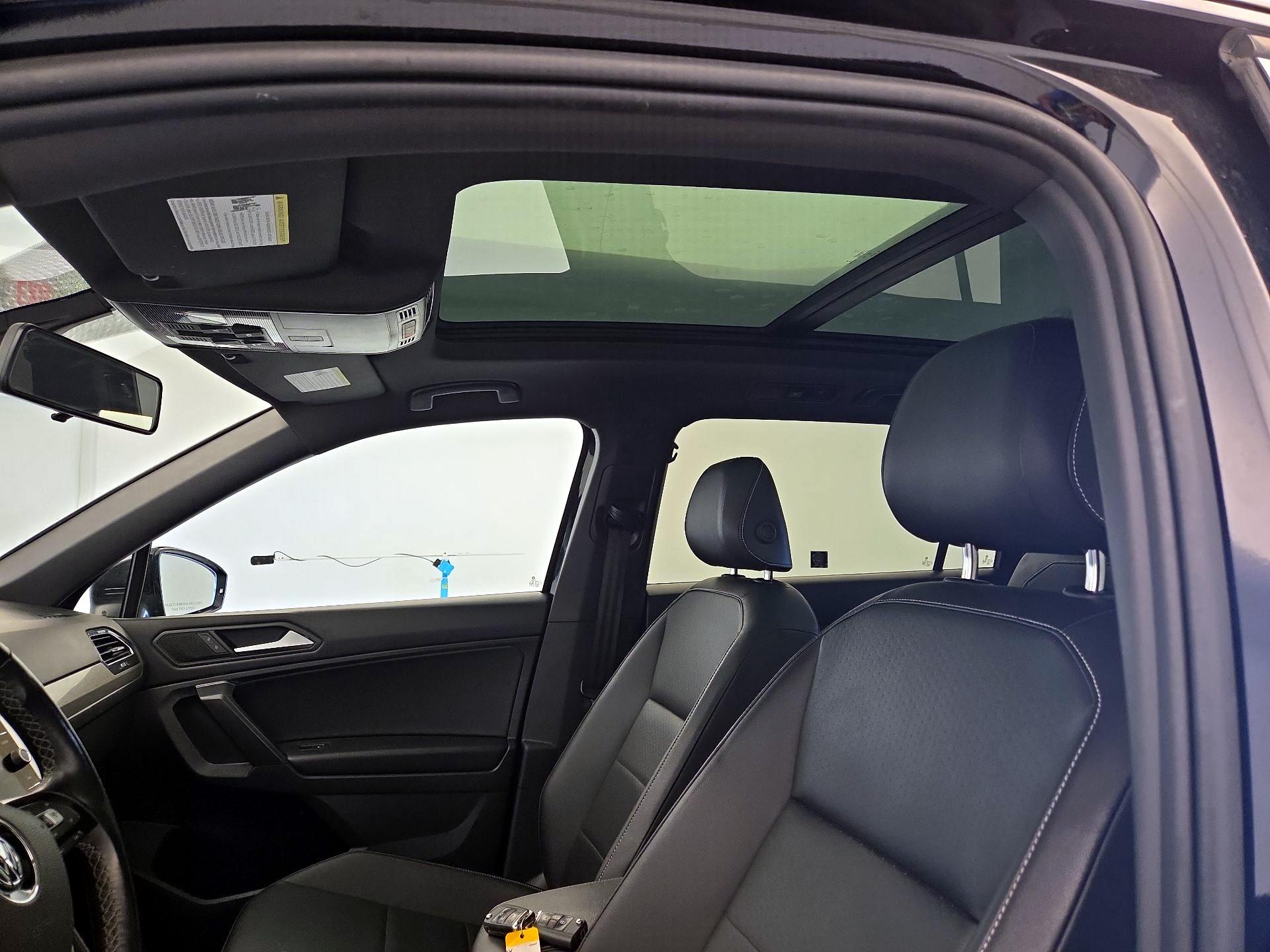 Thumbnail: 2021 Volkswagen Tiguan - 19