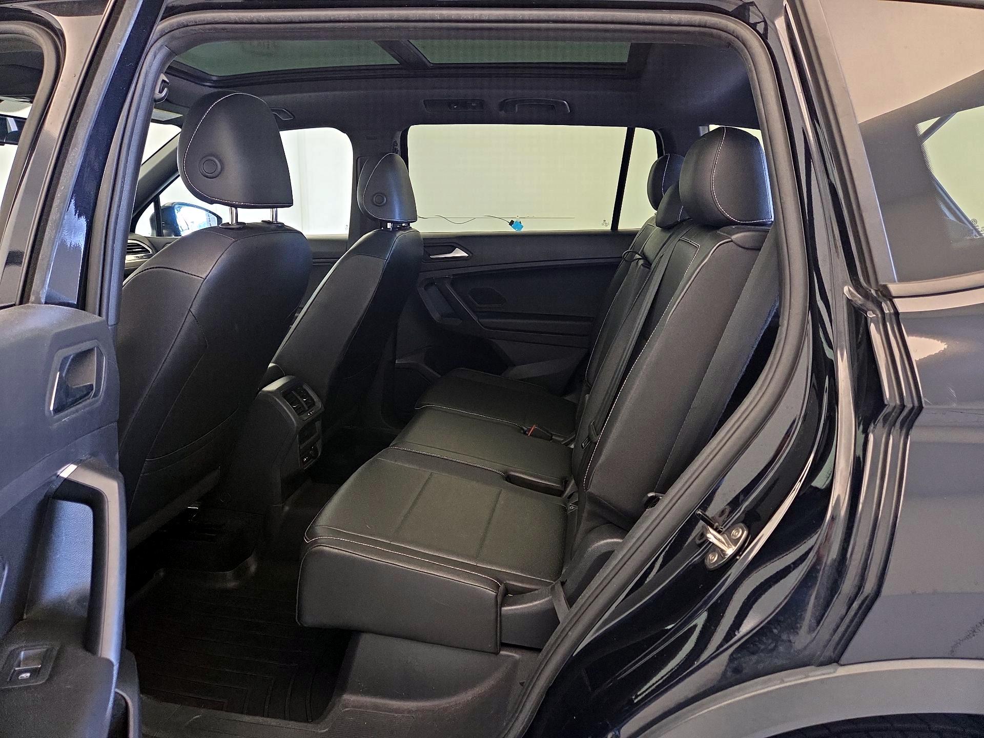 Thumbnail: 2021 Volkswagen Tiguan - 20