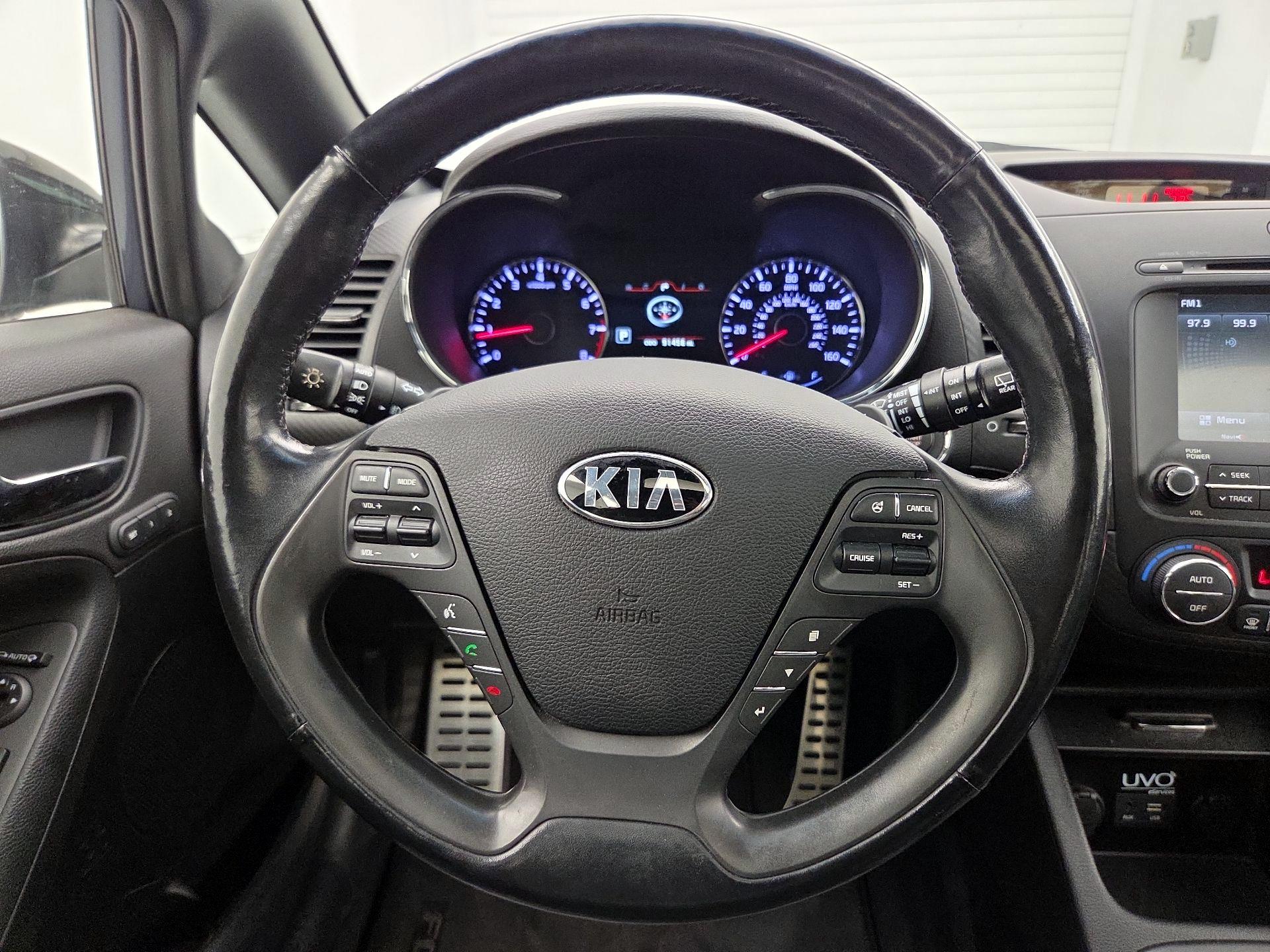 Thumbnail: 2016 Kia Forte - 10