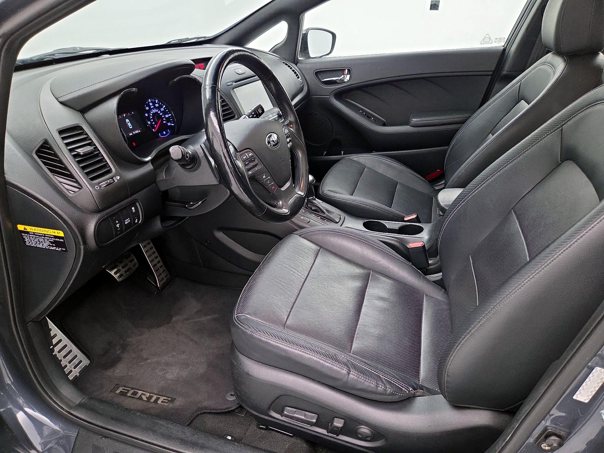 Thumbnail: 2016 Kia Forte - 11