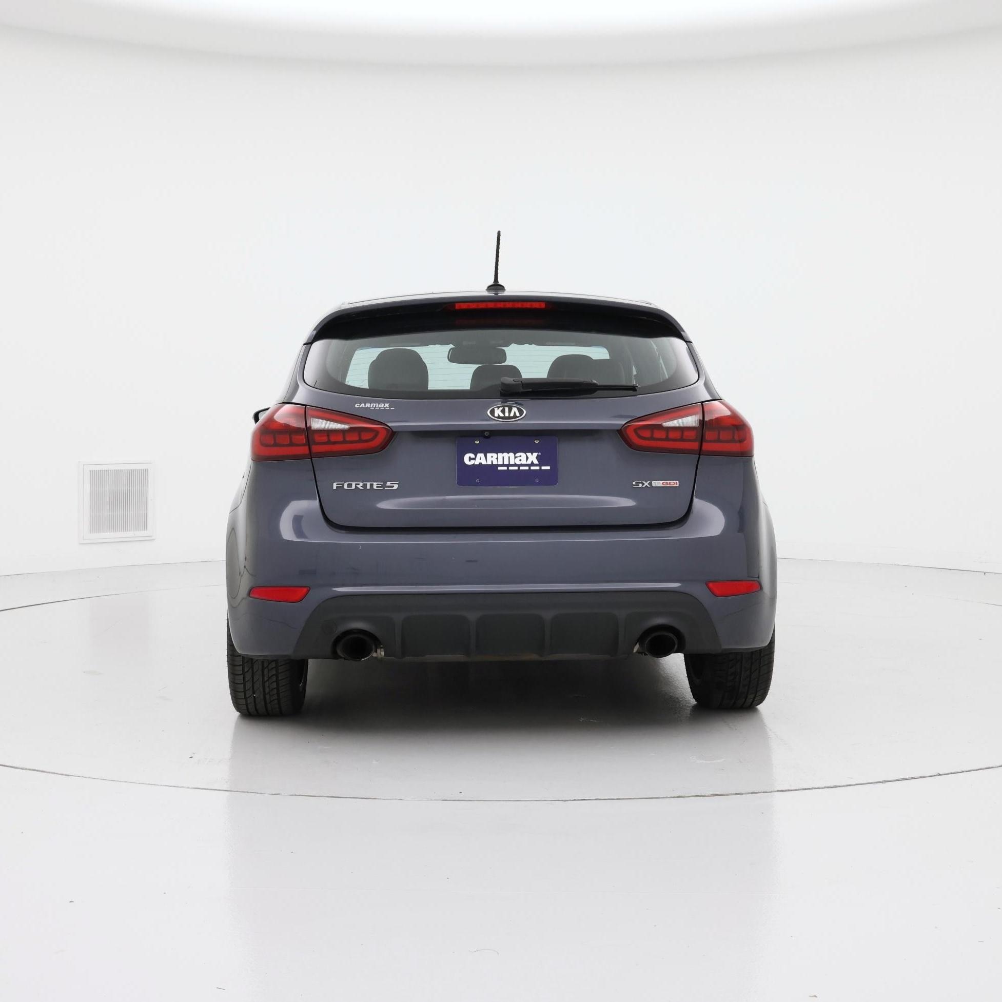 Thumbnail: 2016 Kia Forte - 6