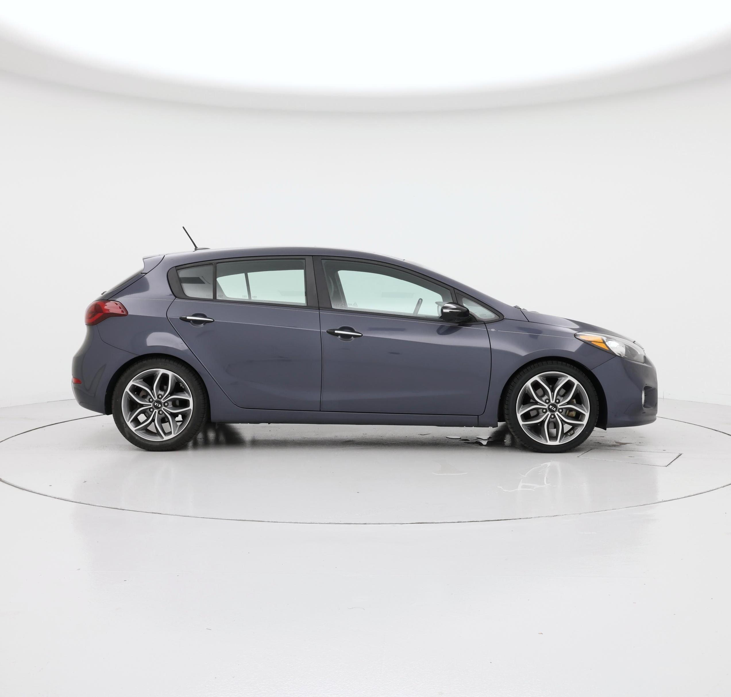 Thumbnail: 2016 Kia Forte - 7