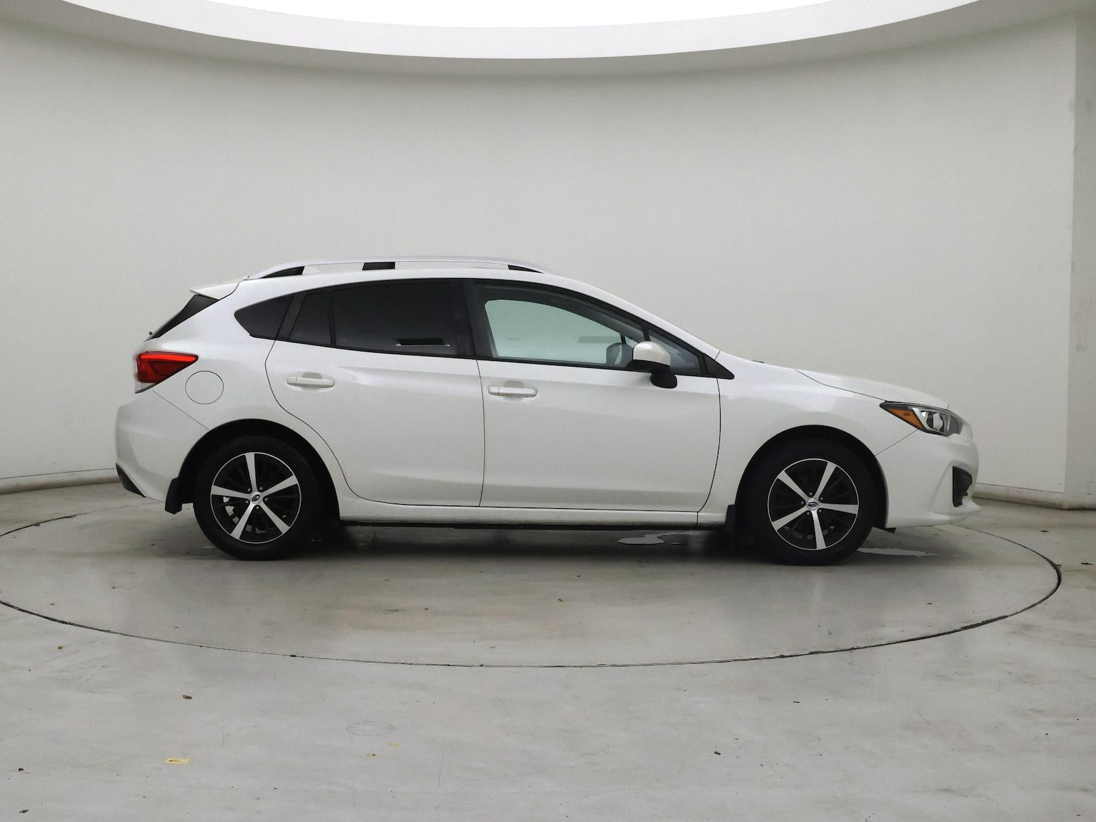 2019 Subaru Impreza Premium - Photo 8