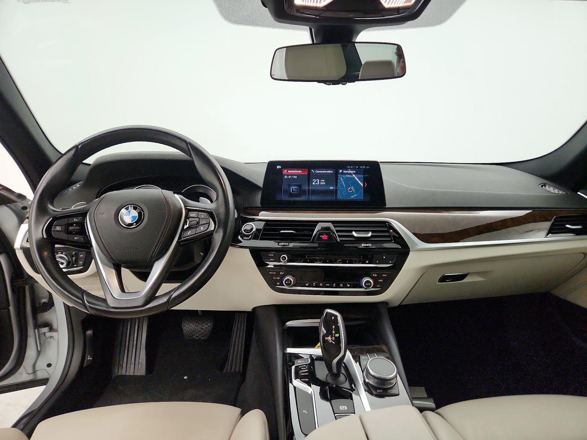 Thumbnail: 2017 BMW 5 Series - 9