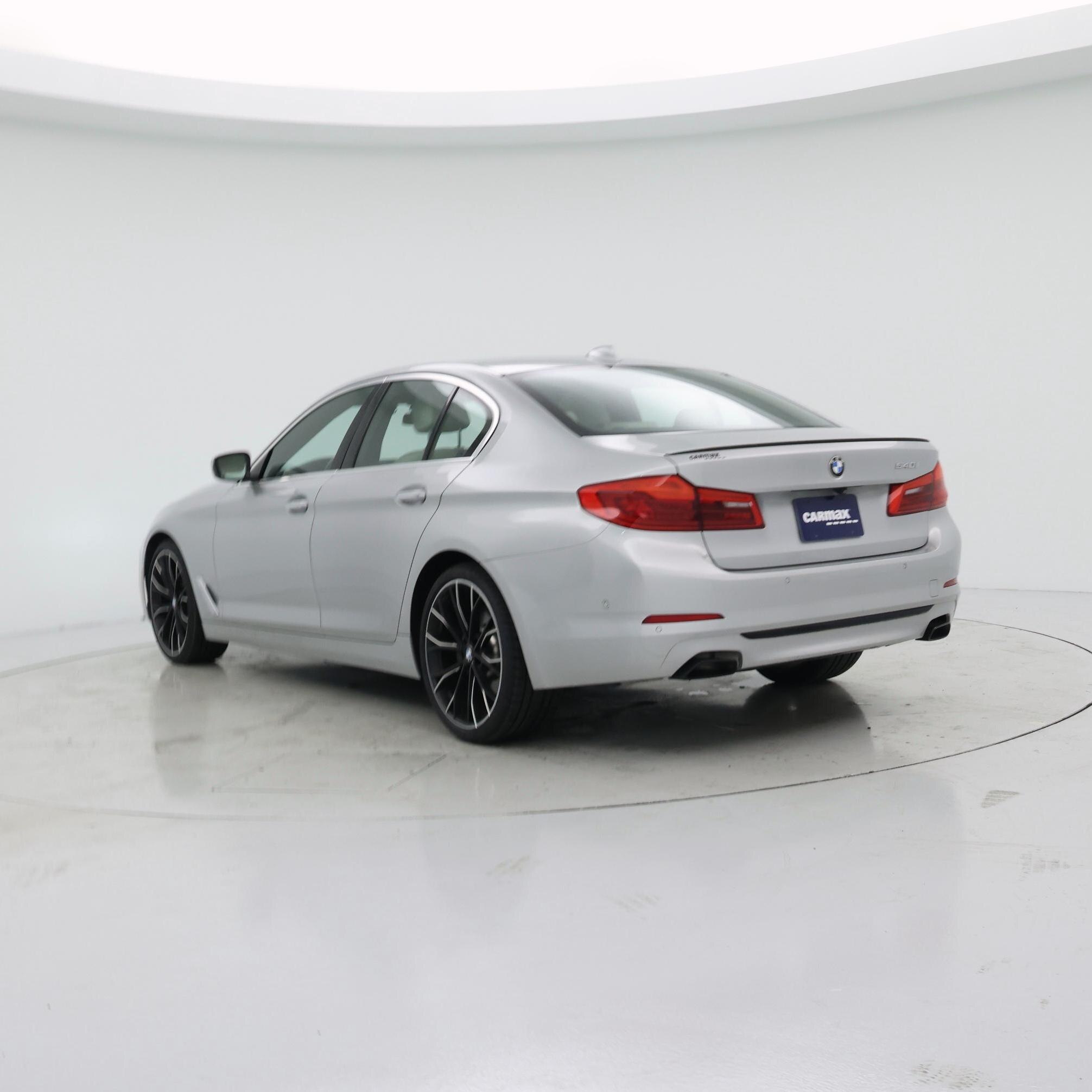 Thumbnail: 2017 BMW 5 Series - 2