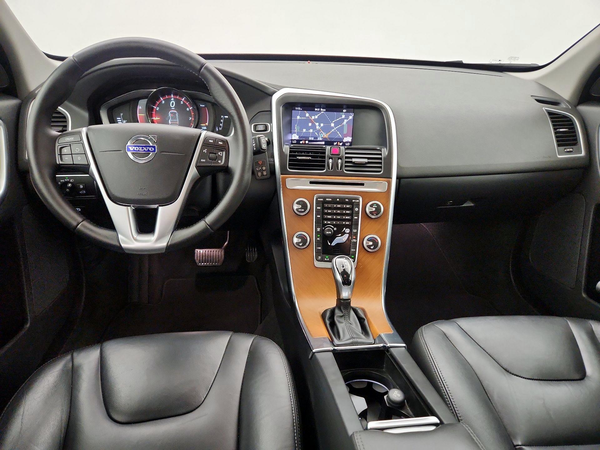 Thumbnail: 2017 Volvo XC60 - 9