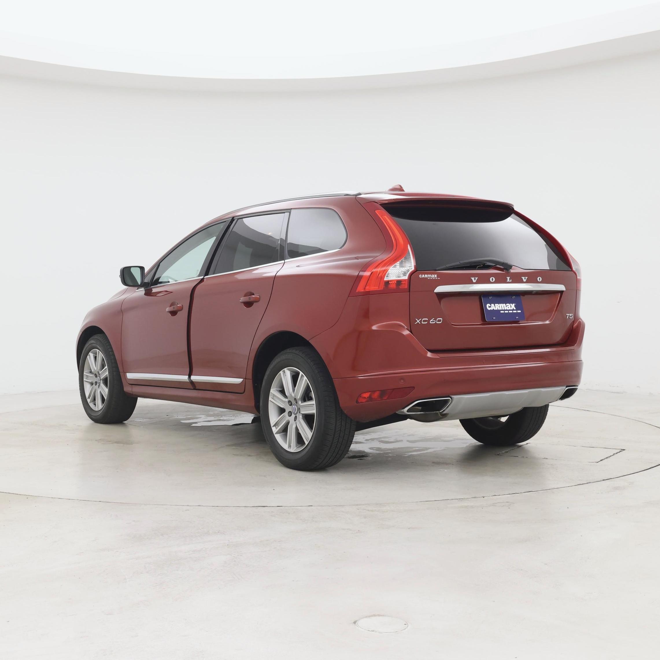 Thumbnail: 2017 Volvo XC60 - 2