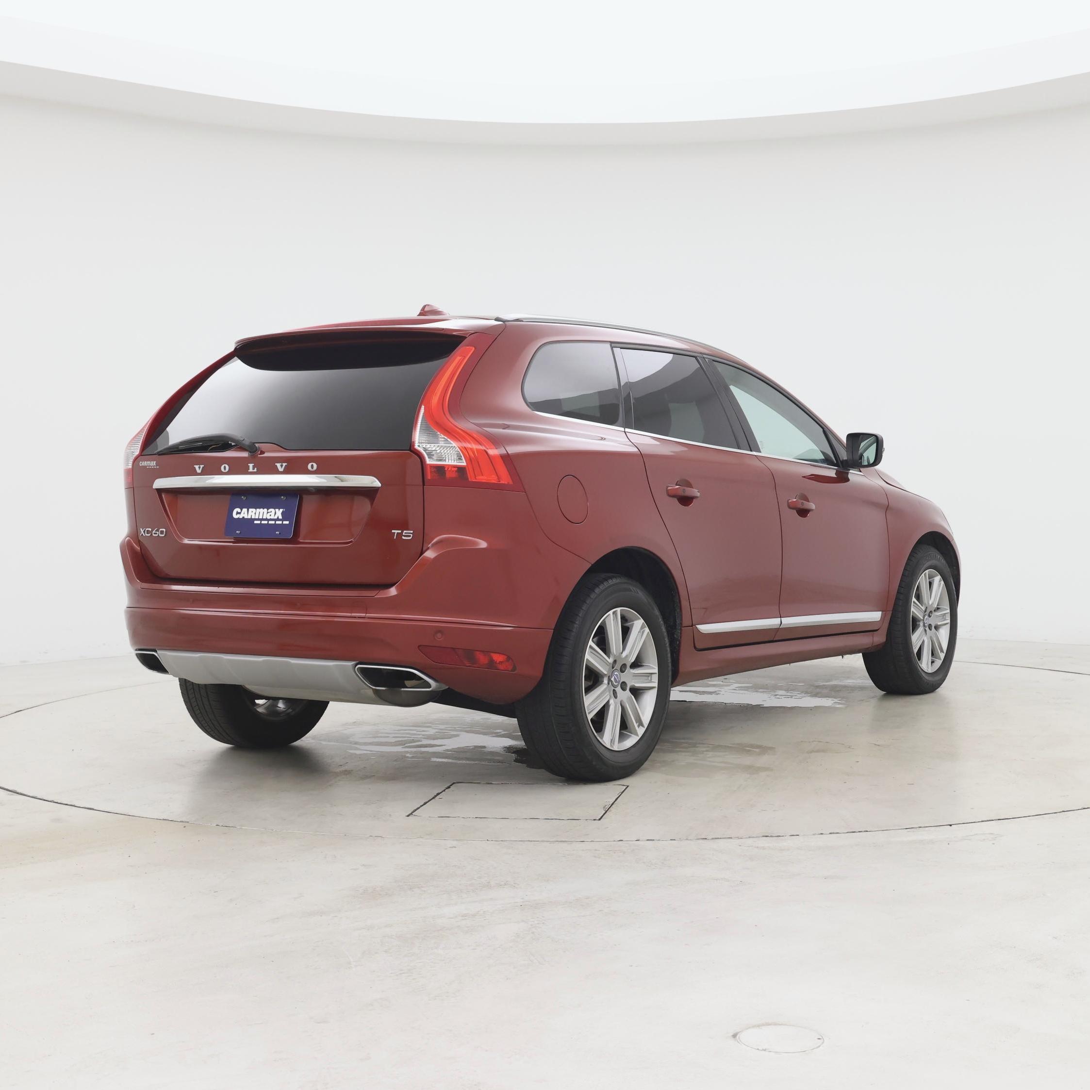 Thumbnail: 2017 Volvo XC60 - 8