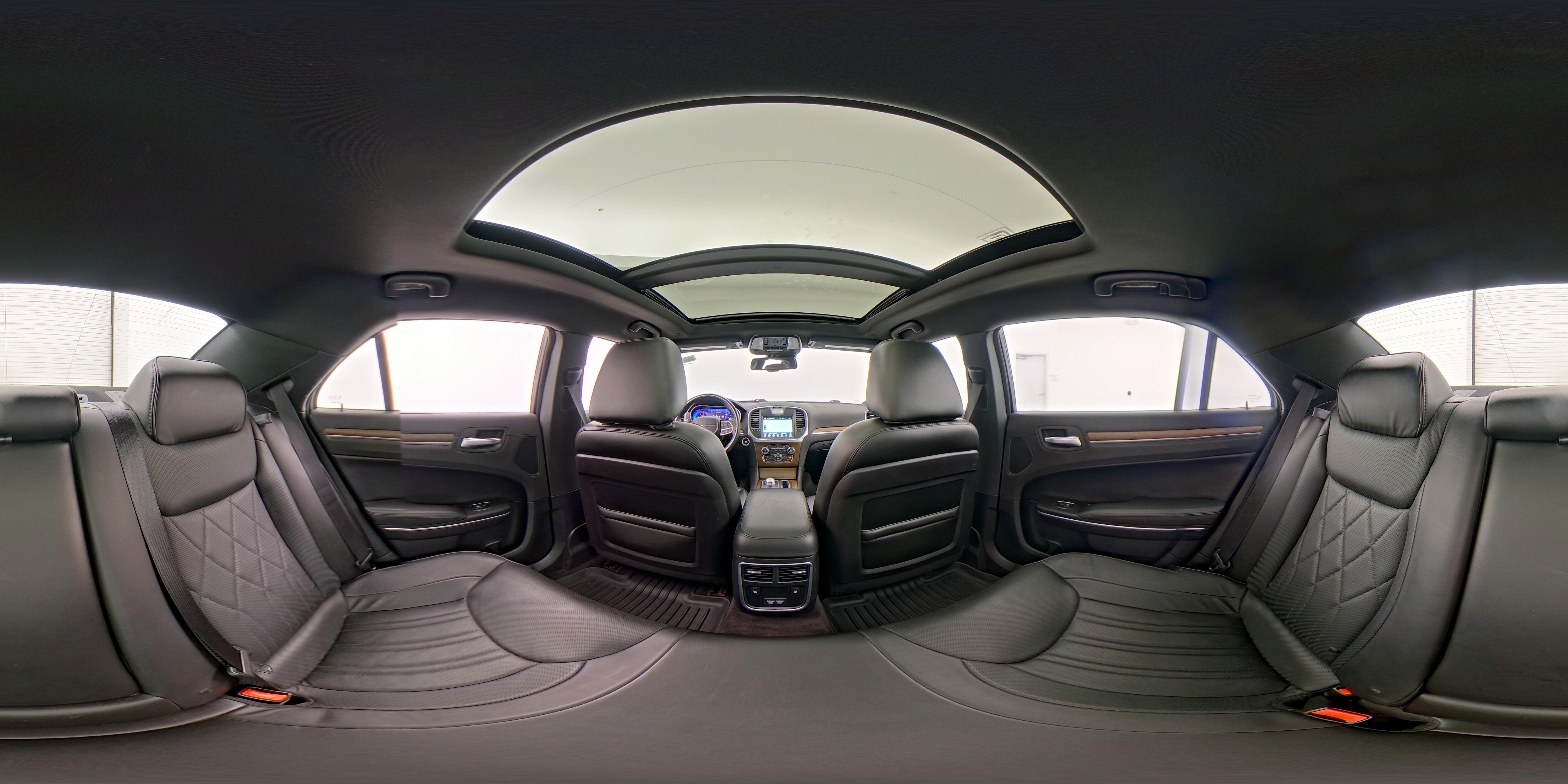2017 Chrysler 300 C Platinum - Photo 28