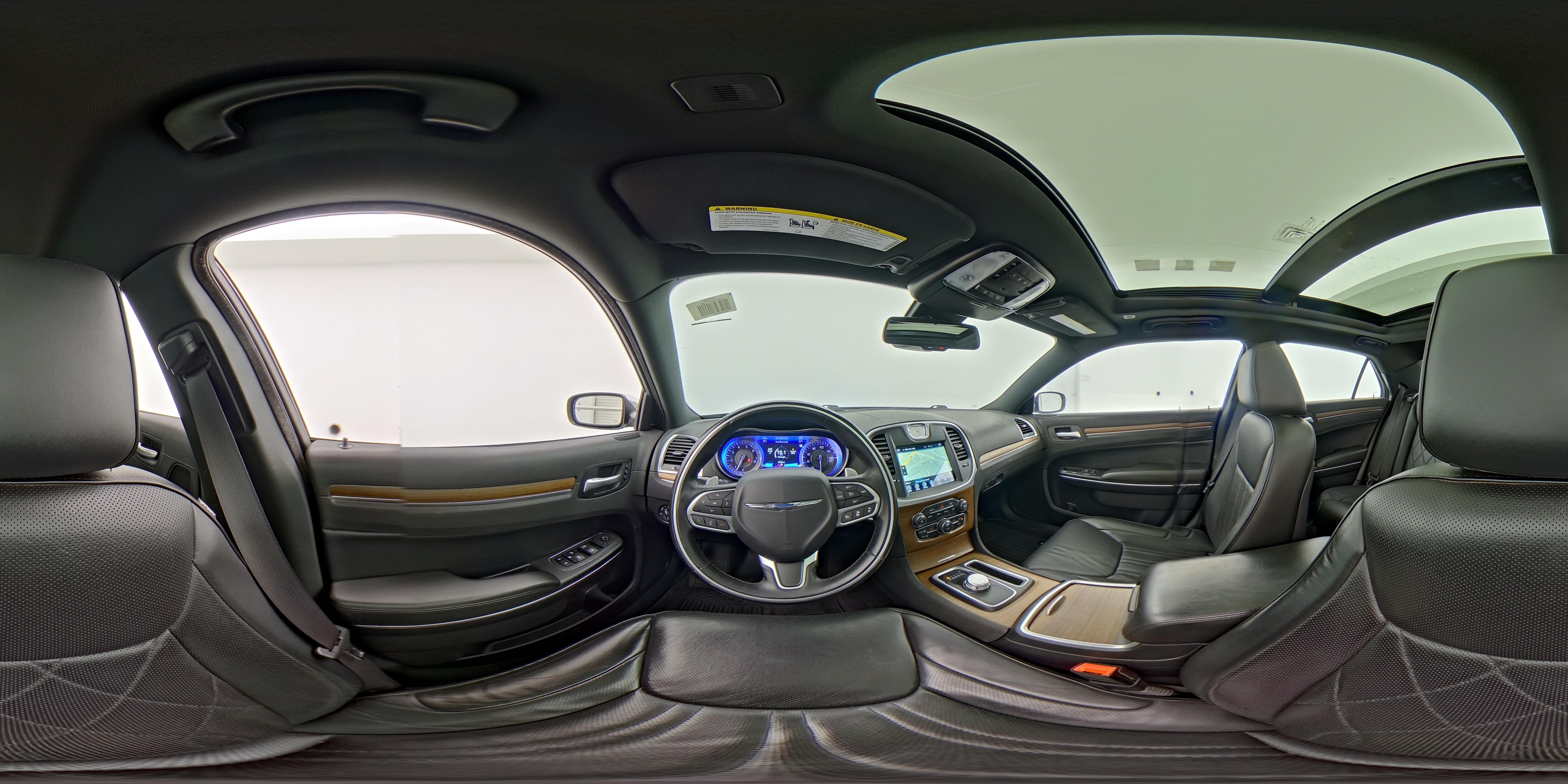 2017 Chrysler 300 C Platinum - Photo 29