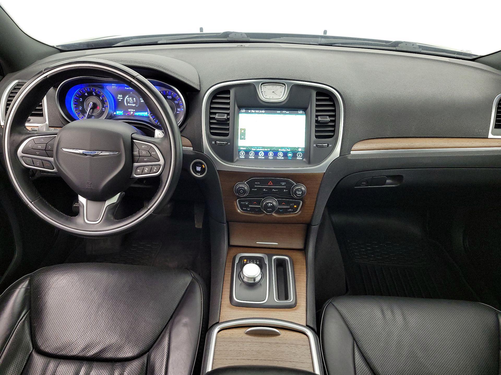 Thumbnail: 2017 Chrysler 300 - 9
