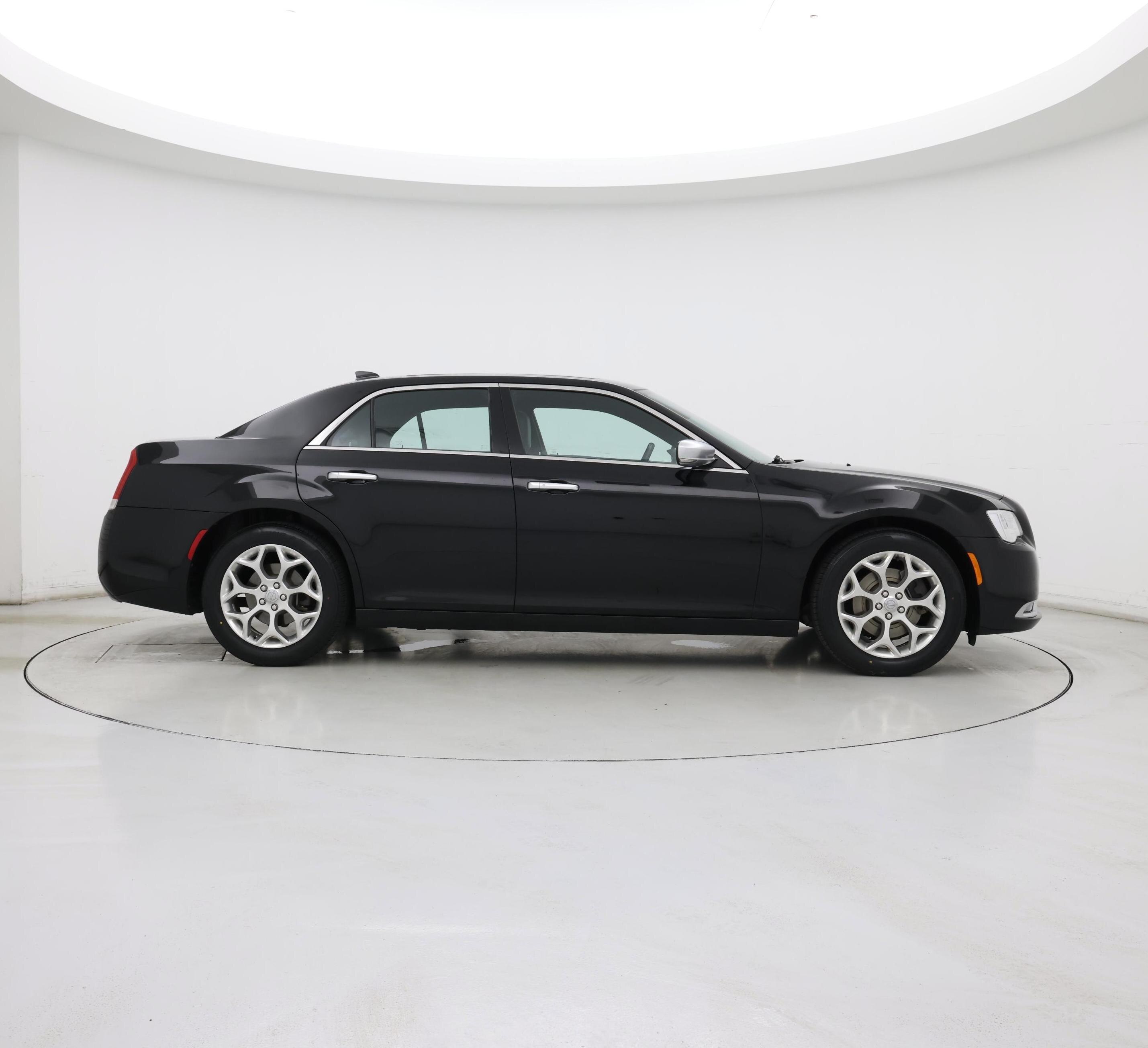 Thumbnail: 2017 Chrysler 300 - 7