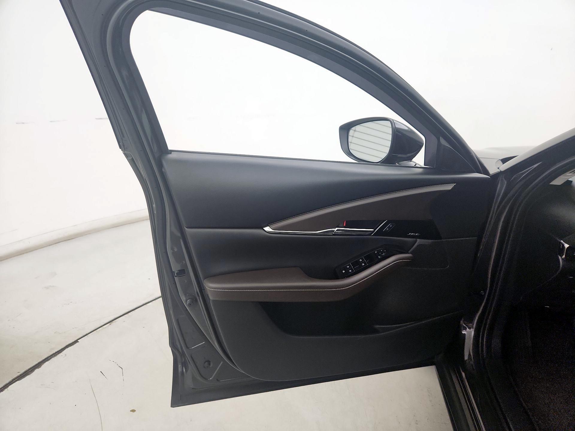 Thumbnail: 2021 Mazda CX-30 - 12