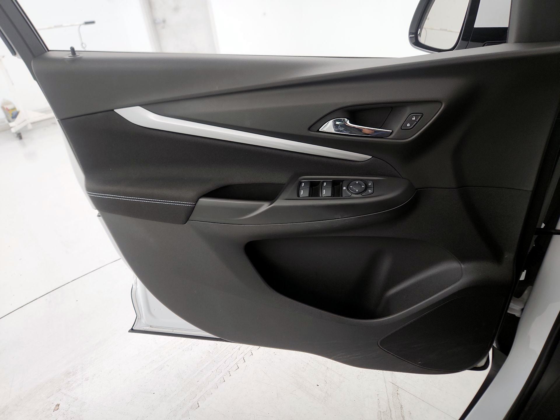 Thumbnail: 2023 Chevrolet Bolt EUV - 12