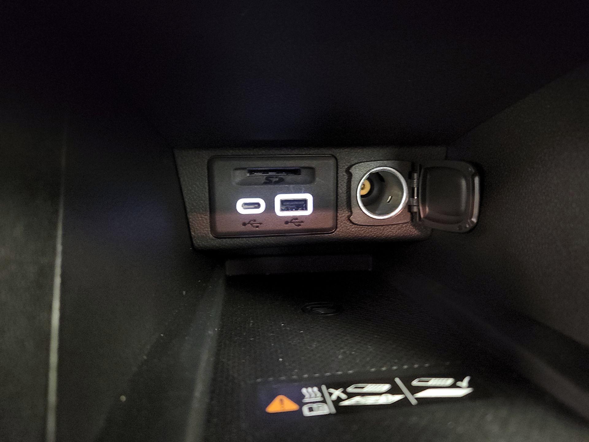 Thumbnail: 2023 Chevrolet Bolt EUV - 18