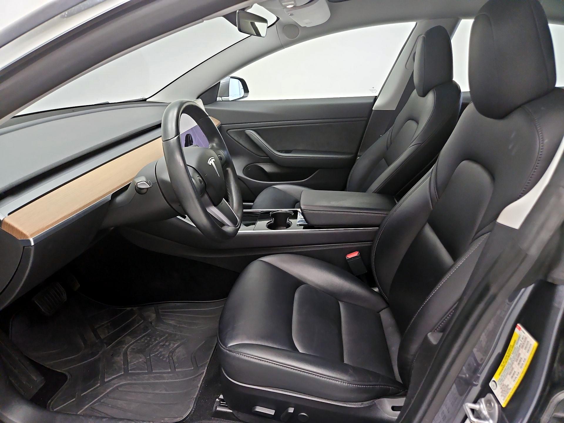 Thumbnail: 2019 Tesla Model 3 - 11