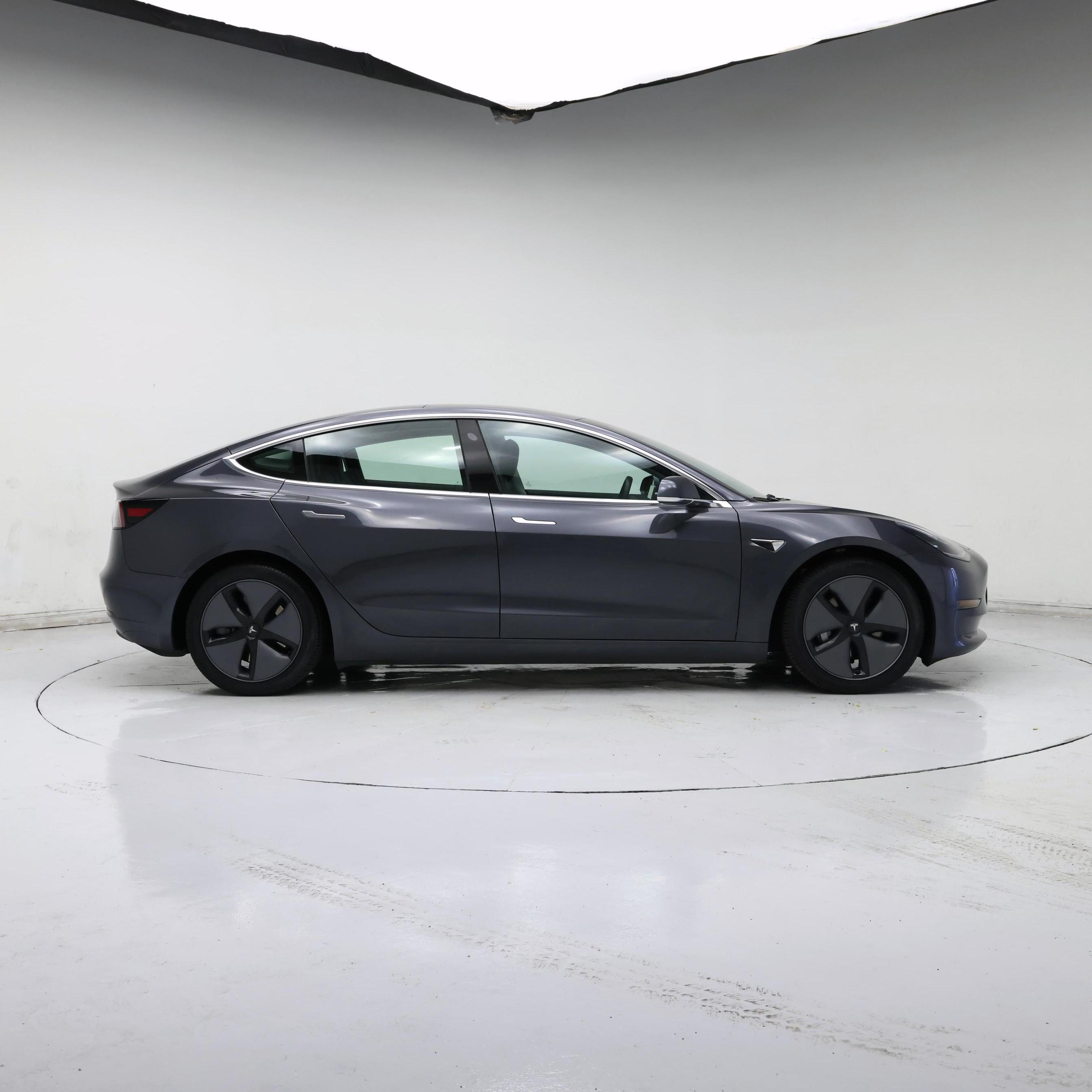 Thumbnail: 2019 Tesla Model 3 - 7