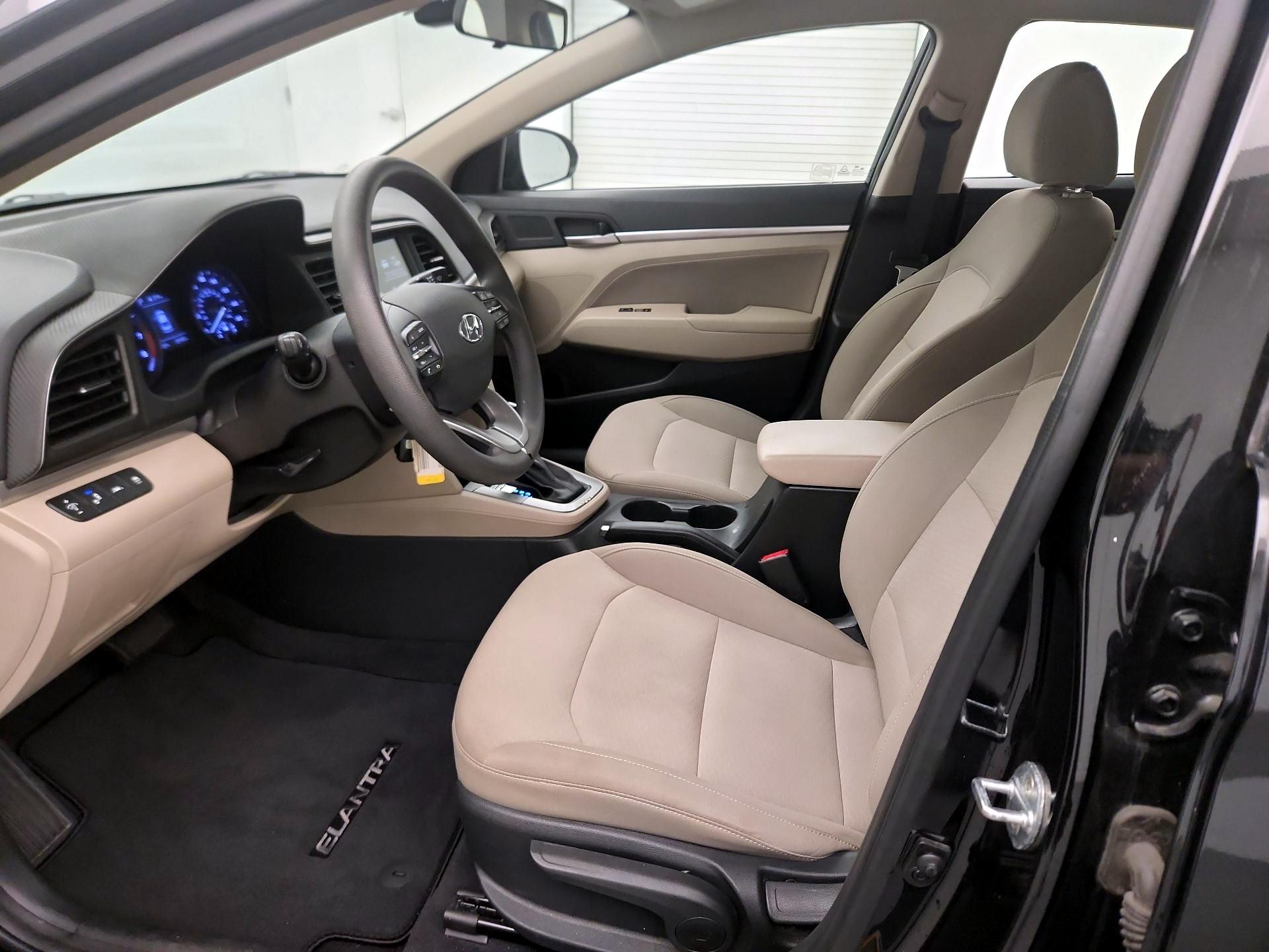 Thumbnail: 2020 Hyundai Elantra - 11