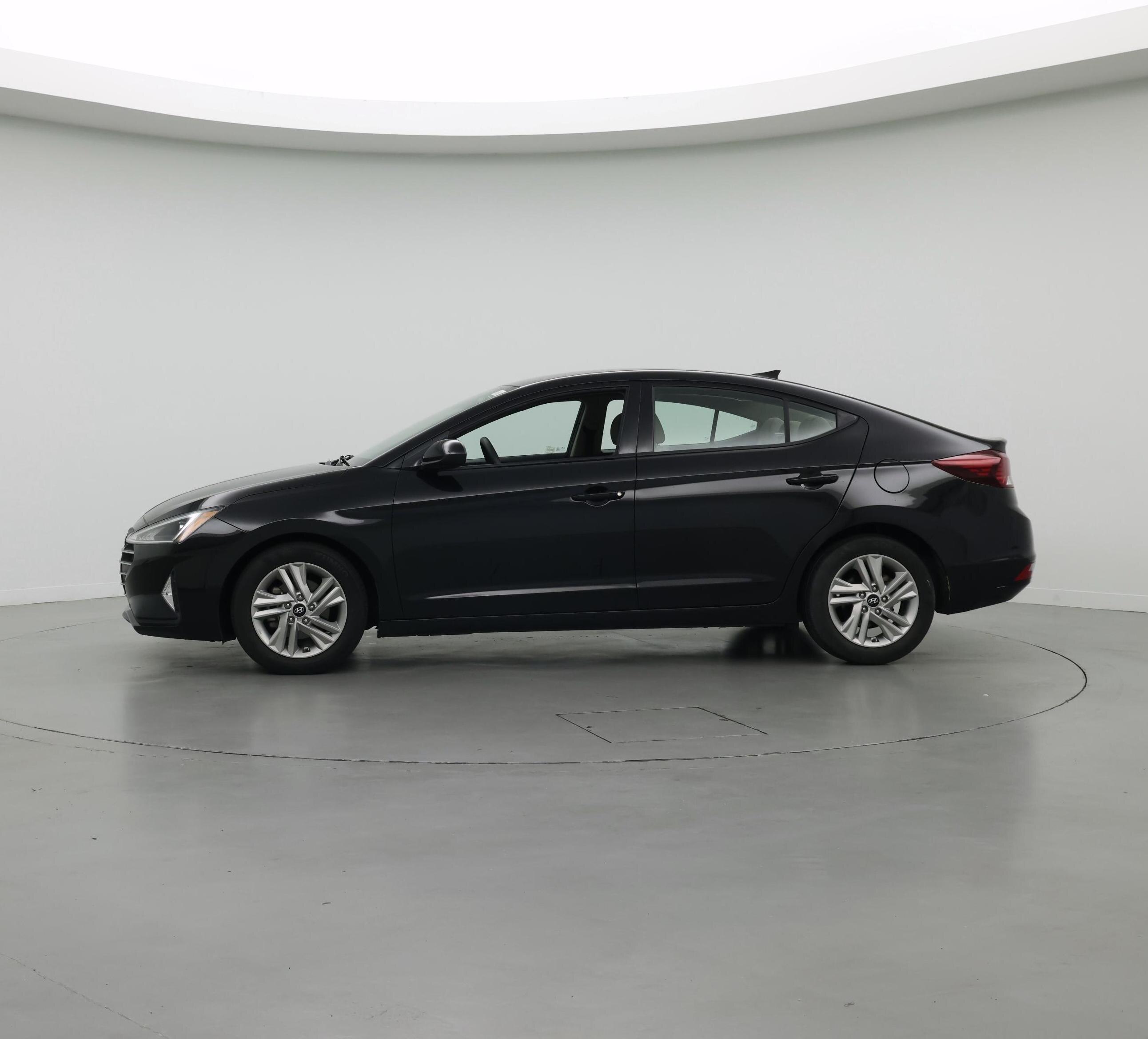 Thumbnail: 2020 Hyundai Elantra - 3