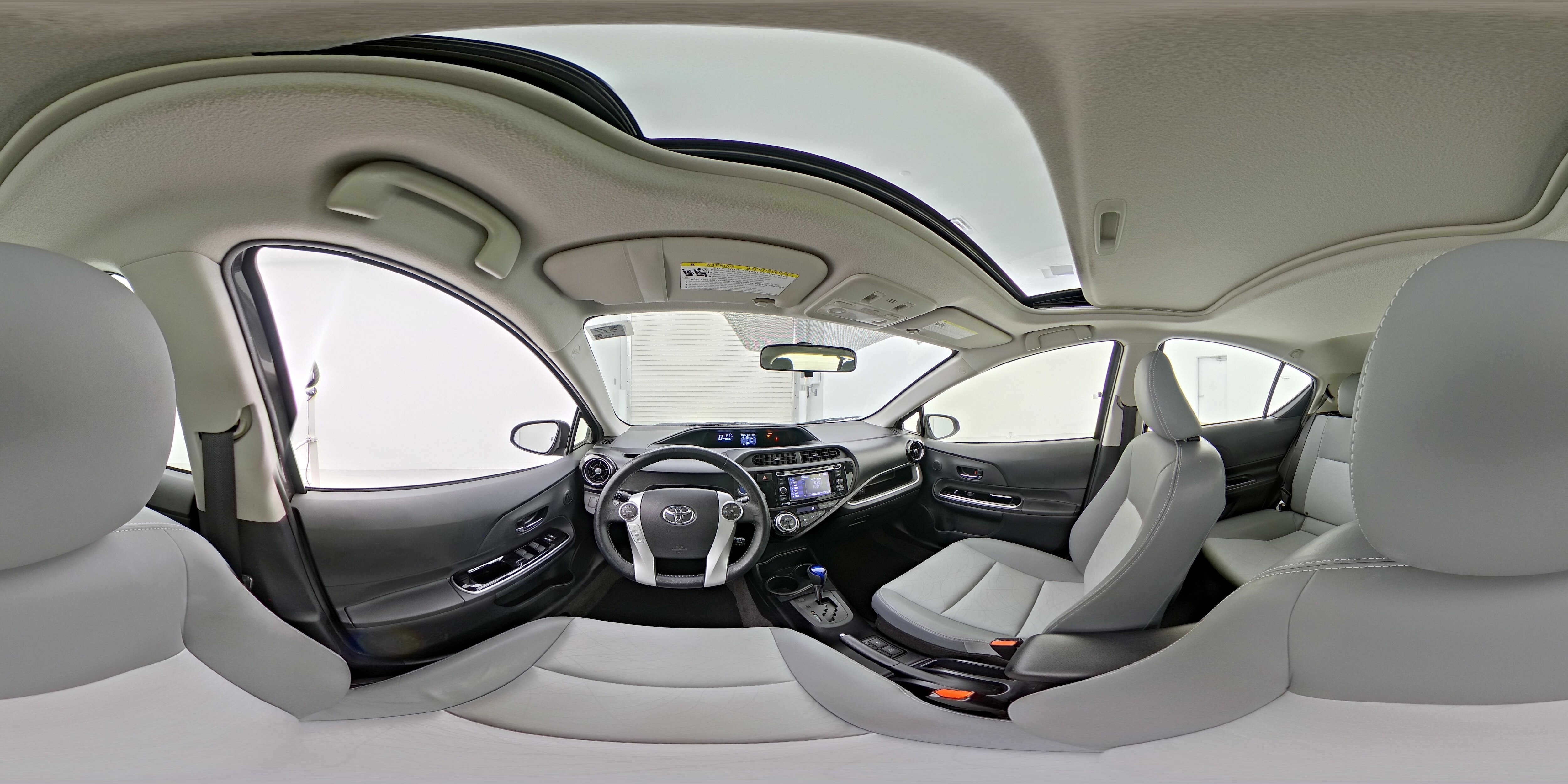2015 Toyota Prius c Four - Photo 29