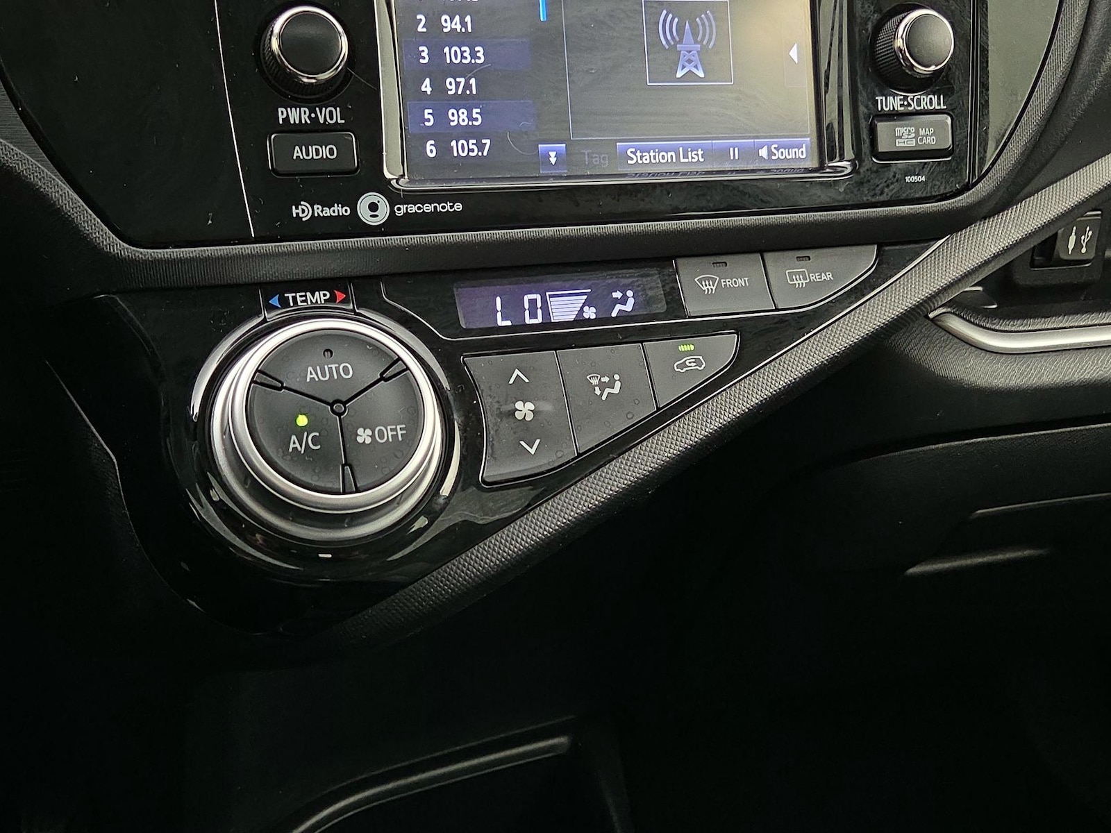 2015 Toyota Prius c Four - Photo 19