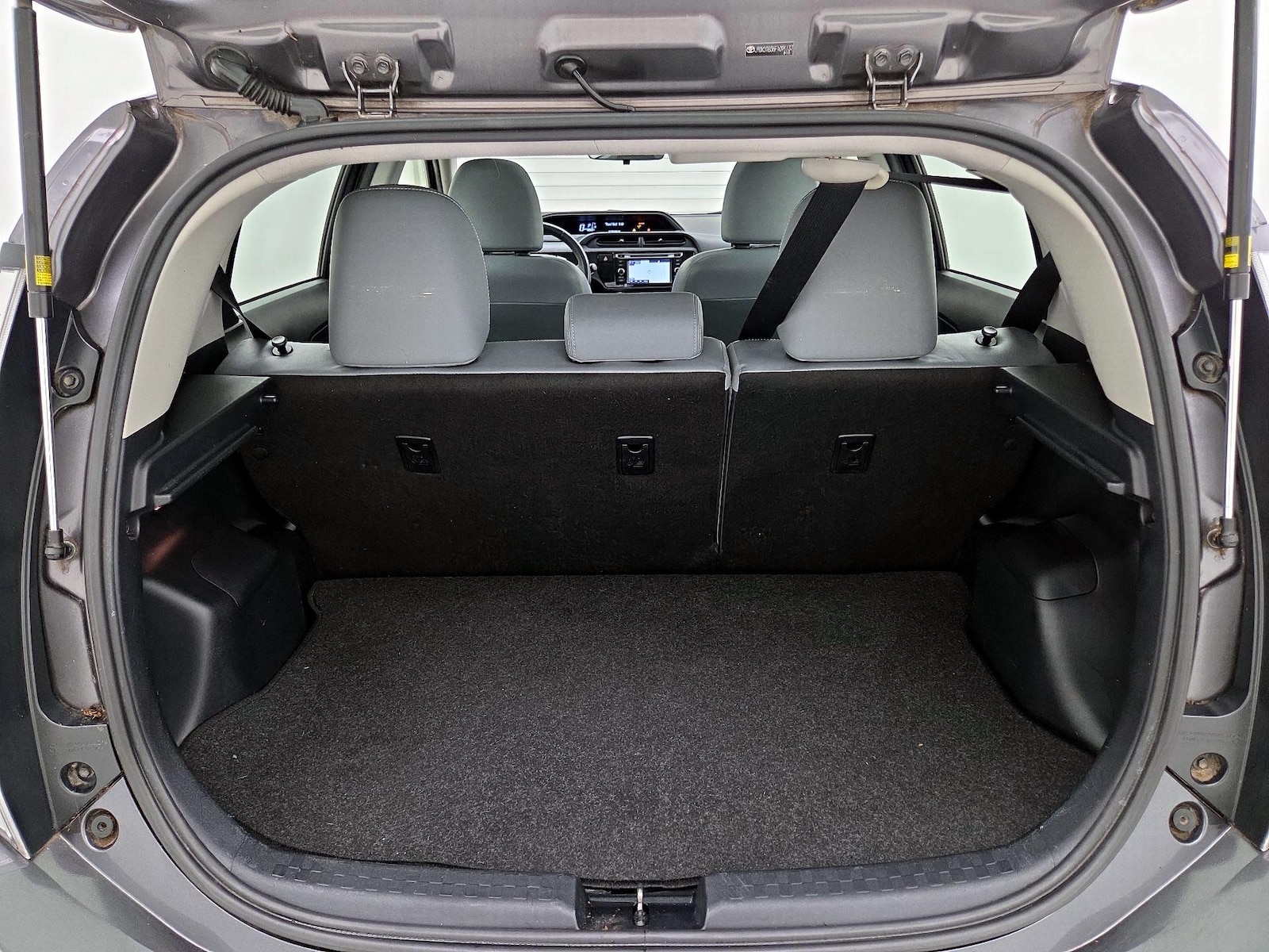 2015 Toyota Prius c Four - Photo 24