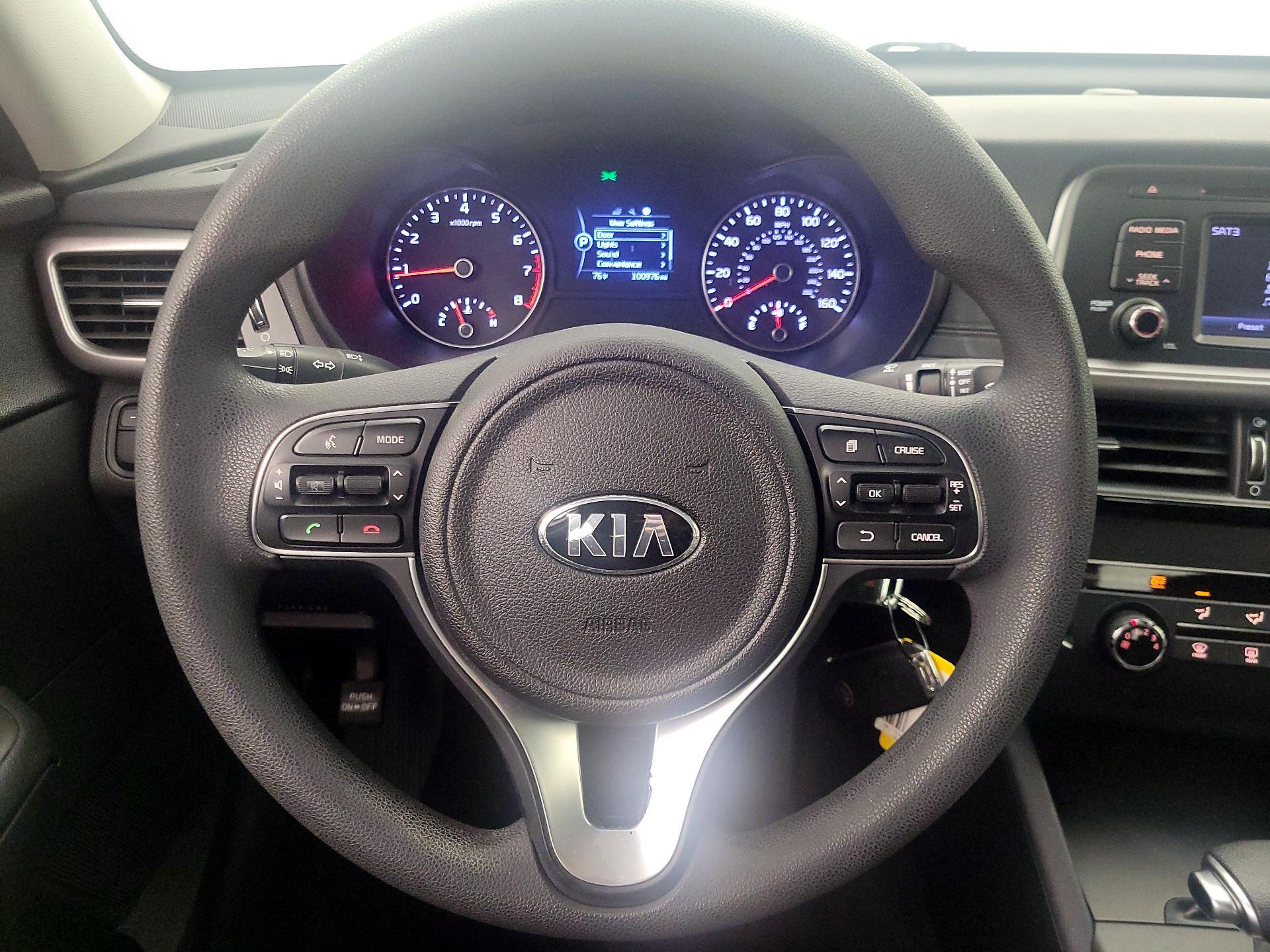 Thumbnail: 2016 Kia Optima - 10