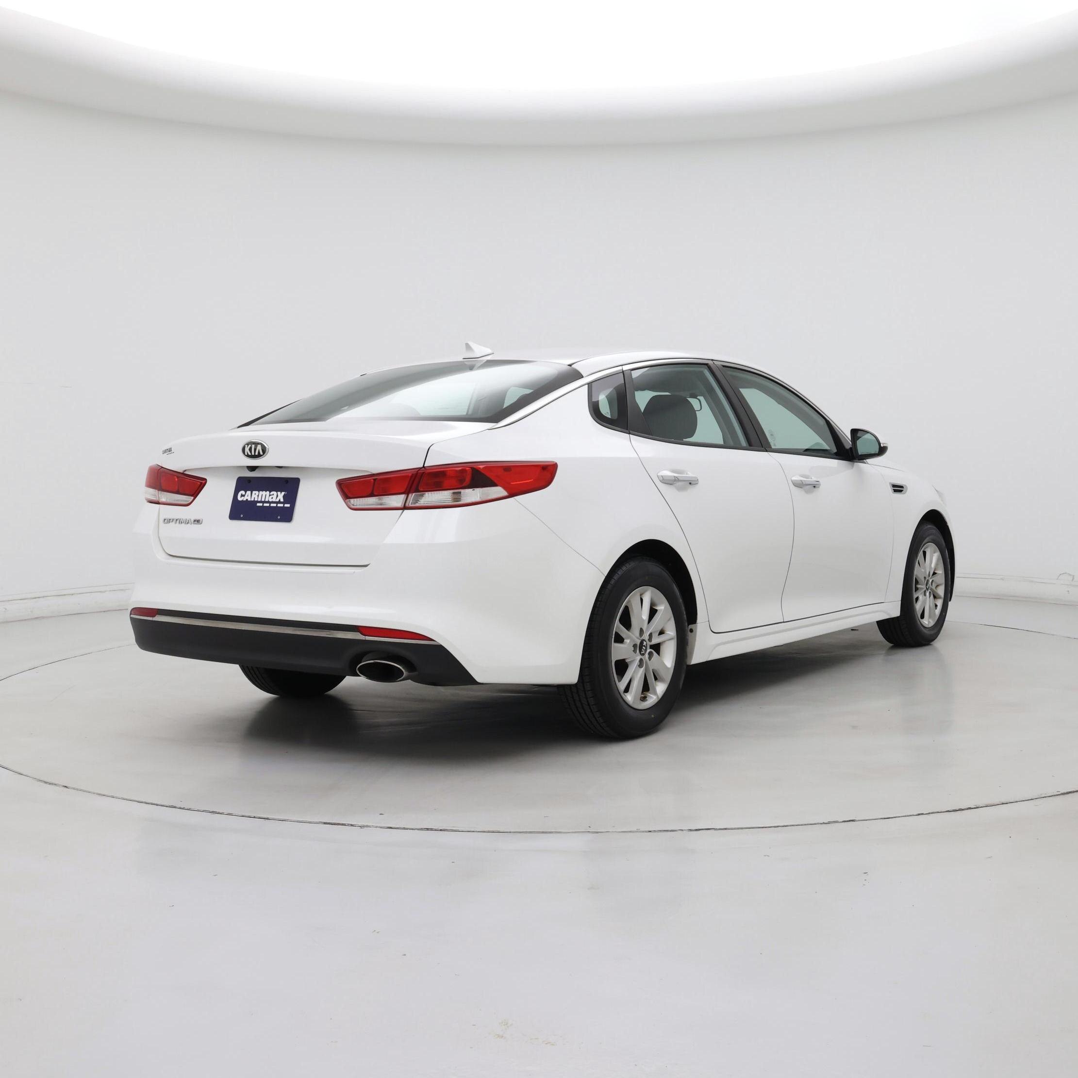 Thumbnail: 2016 Kia Optima - 8