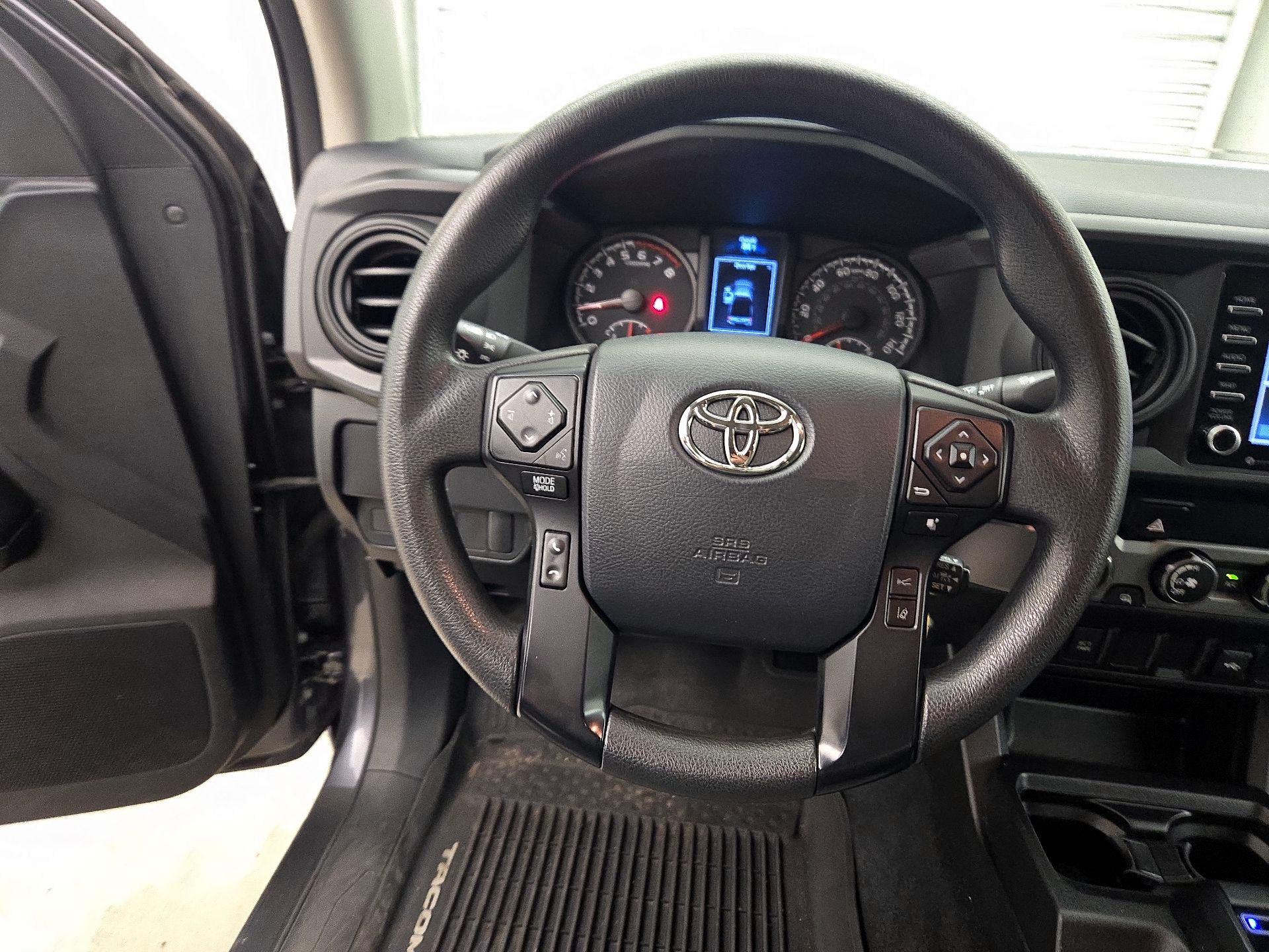 Thumbnail: 2020 Toyota Tacoma - 10