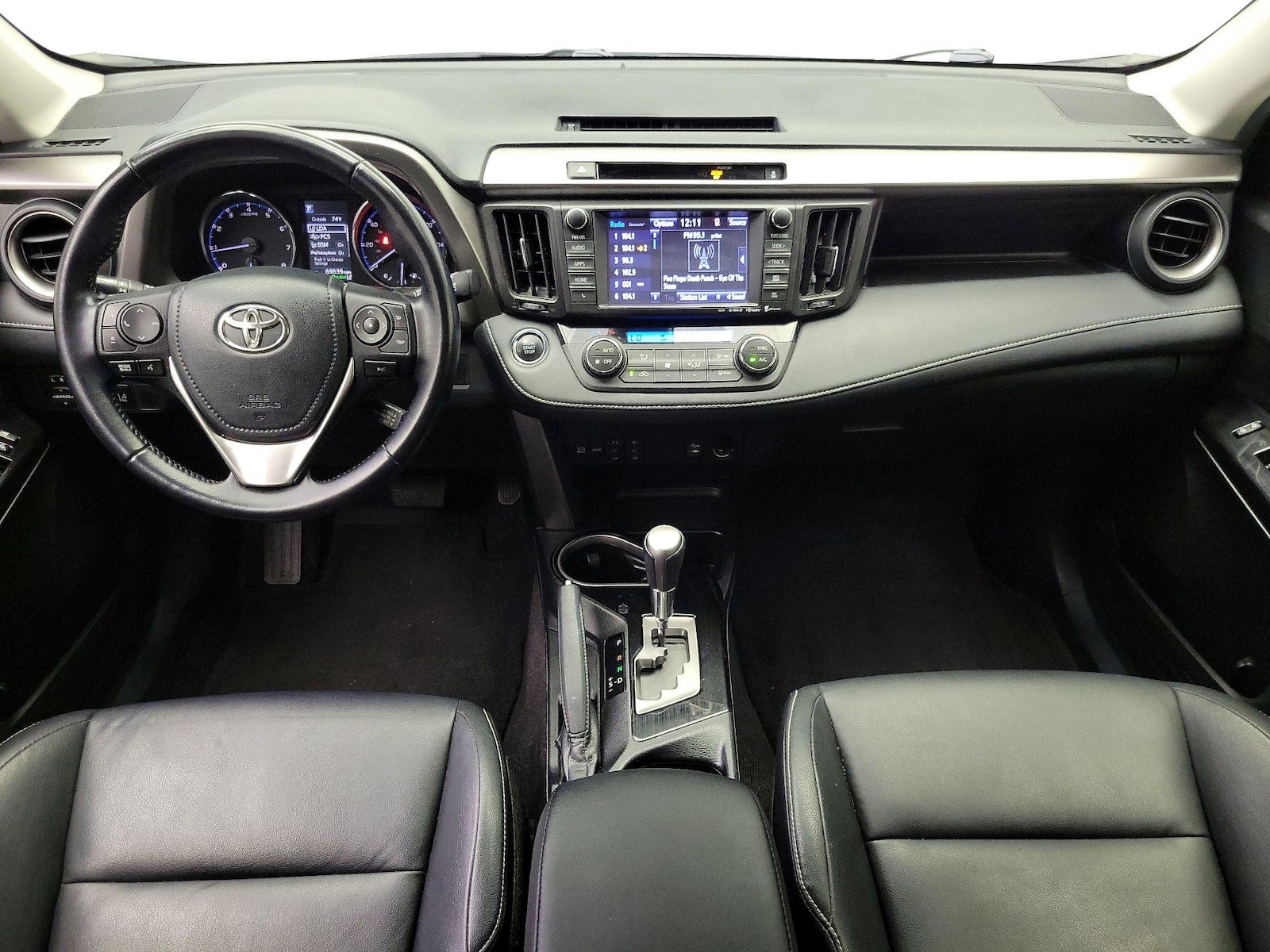 2016 Toyota RAV4 Limited - Photo 10
