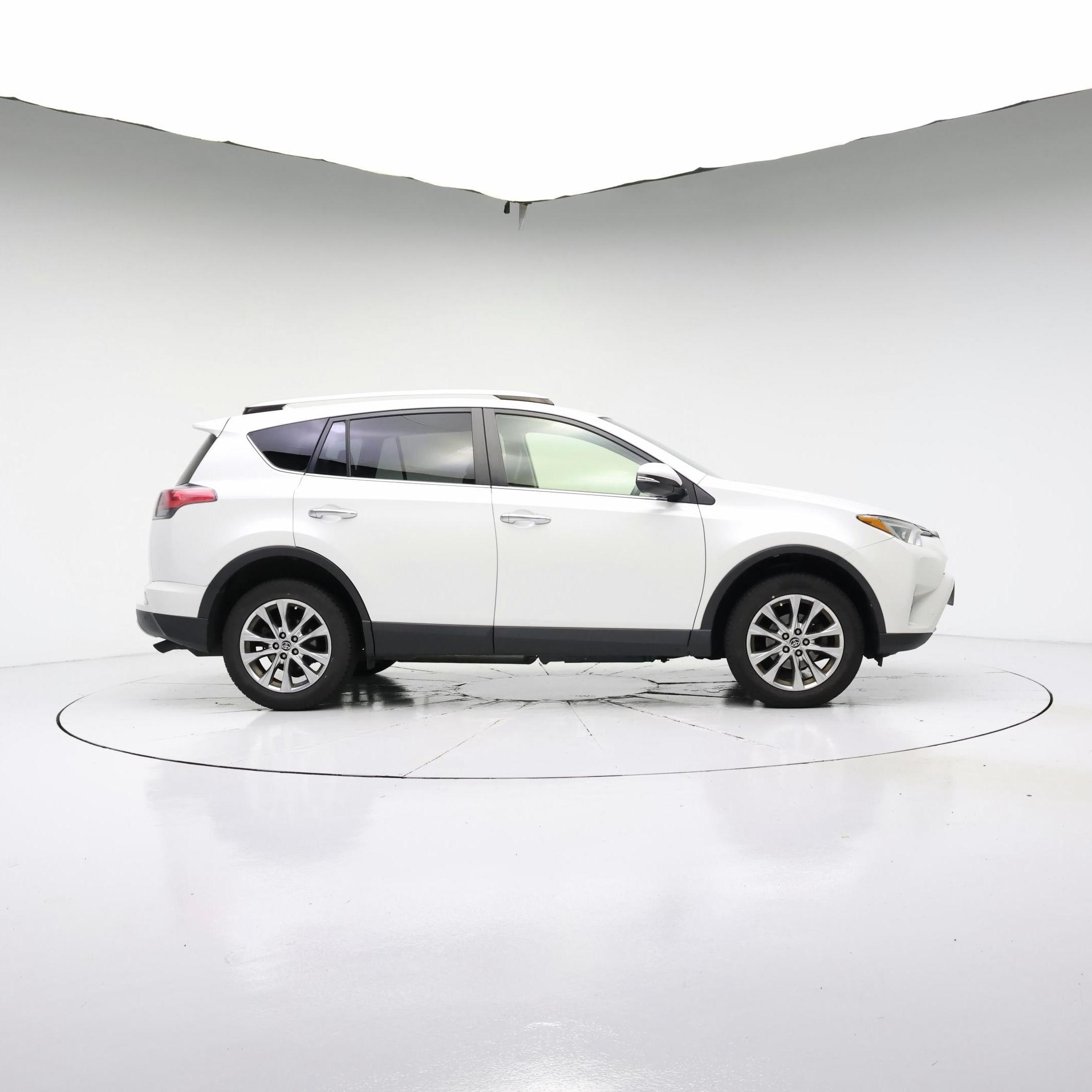 Thumbnail: 2016 Toyota RAV4 - 7