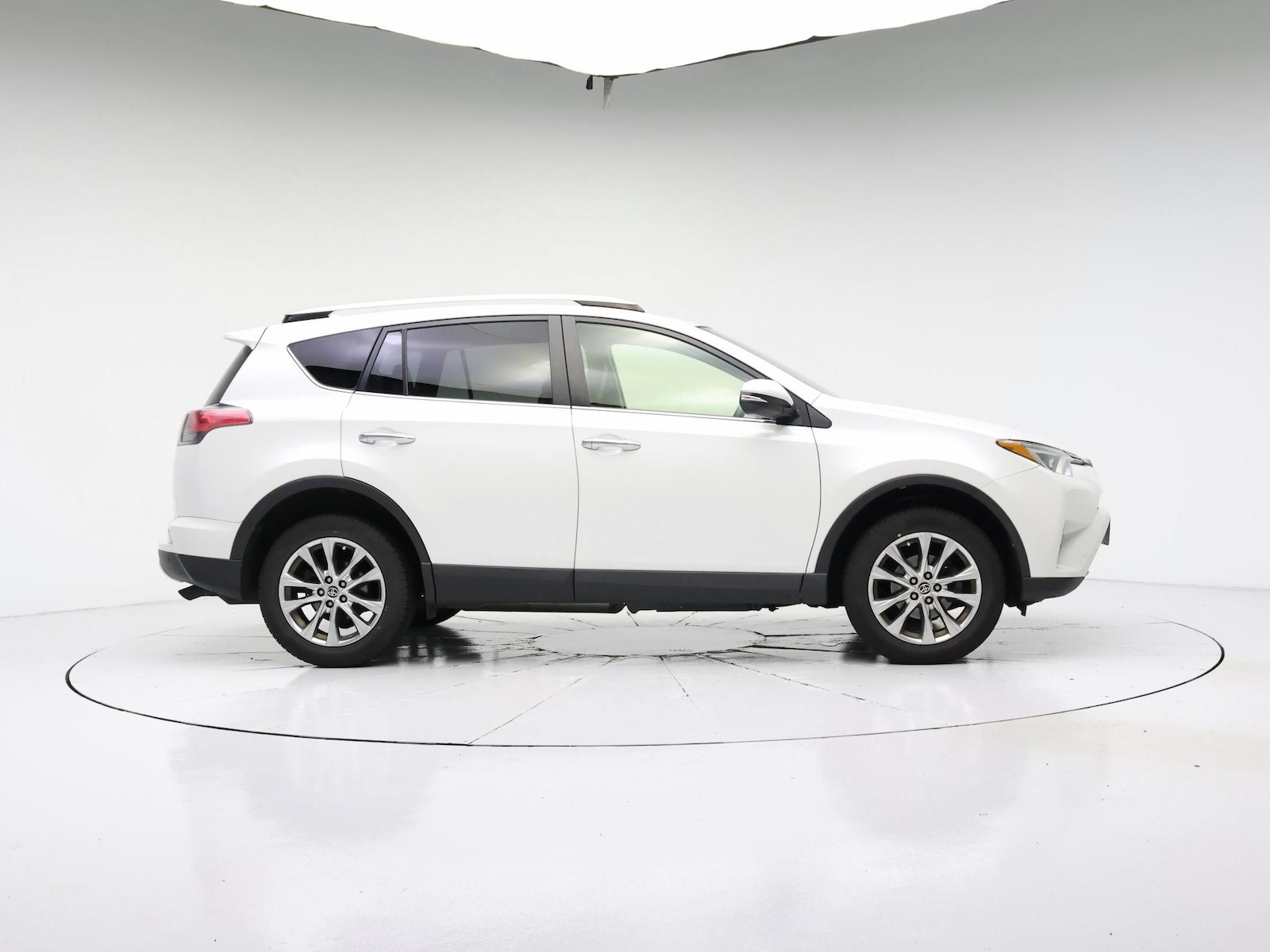 2016 Toyota RAV4 Limited - Photo 8