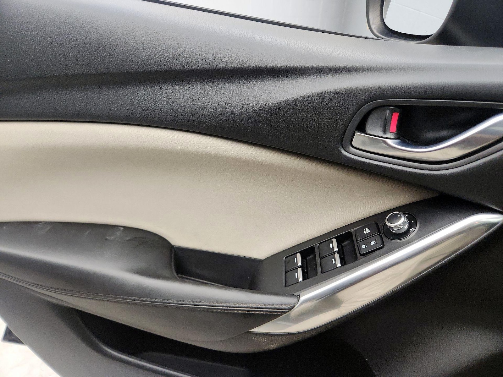 2017 Mazda Mazda6 i Sport - Photo 13