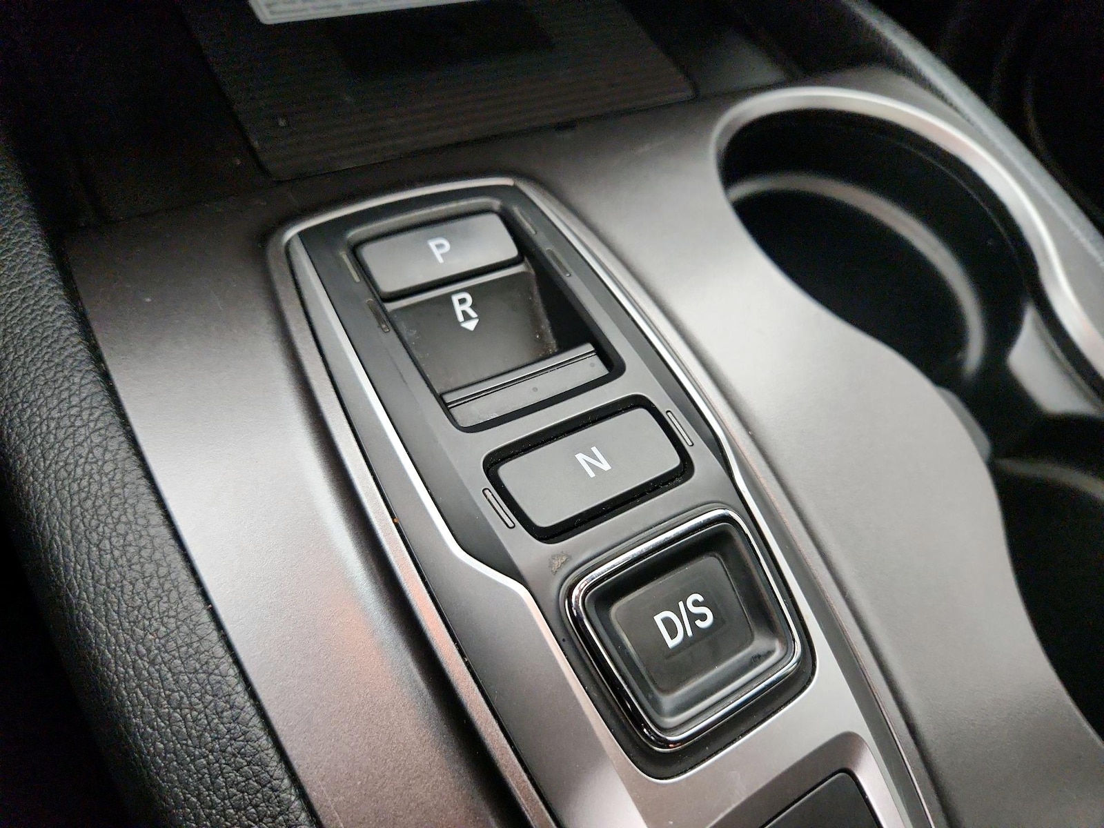 2022 Honda Pilot SE - Photo 18