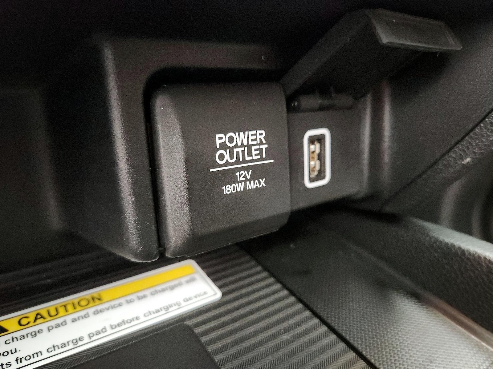 2022 Honda Pilot SE - Photo 19