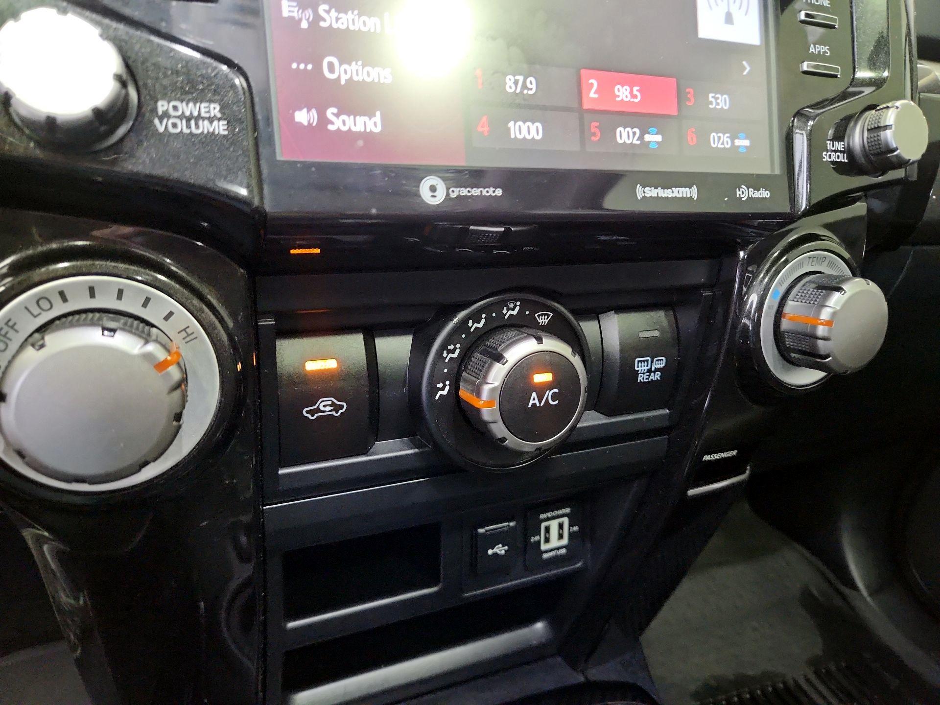 Thumbnail: 2021 Toyota 4Runner - 17