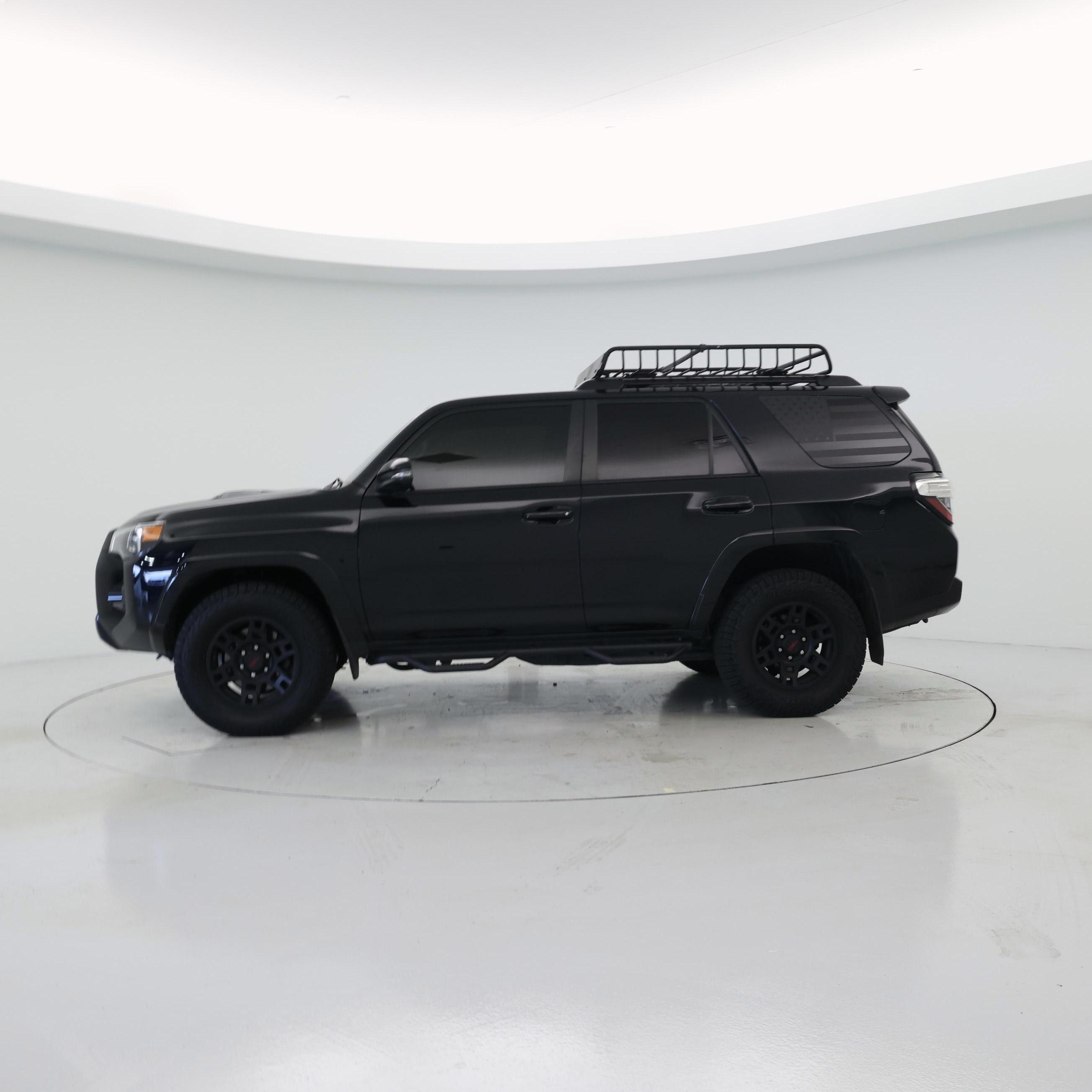 Thumbnail: 2021 Toyota 4Runner - 3