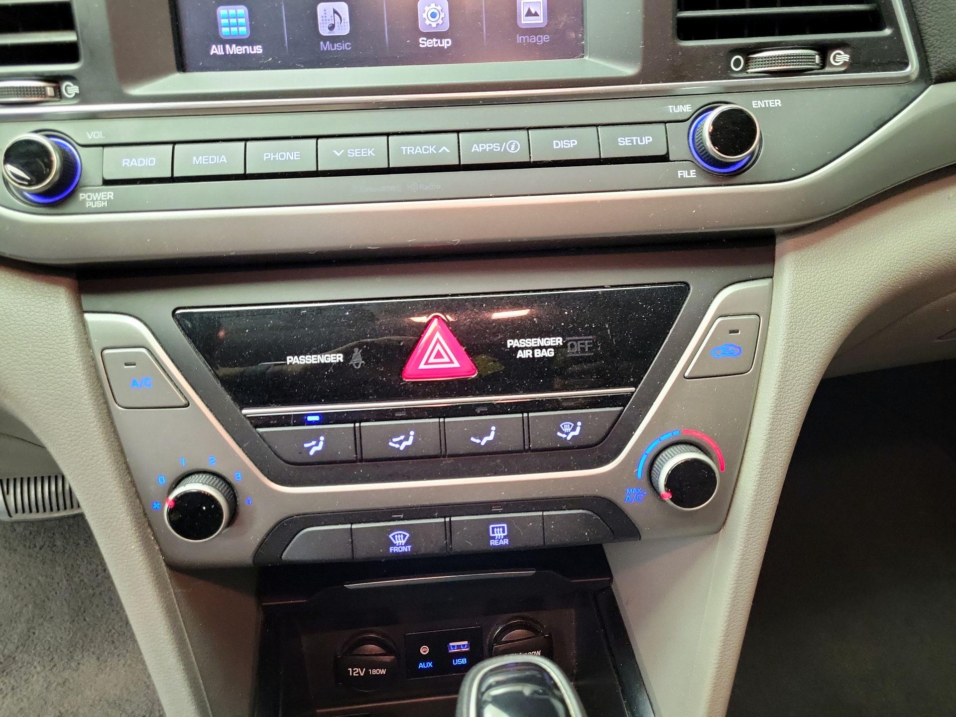 Thumbnail: 2018 Hyundai Elantra - 16