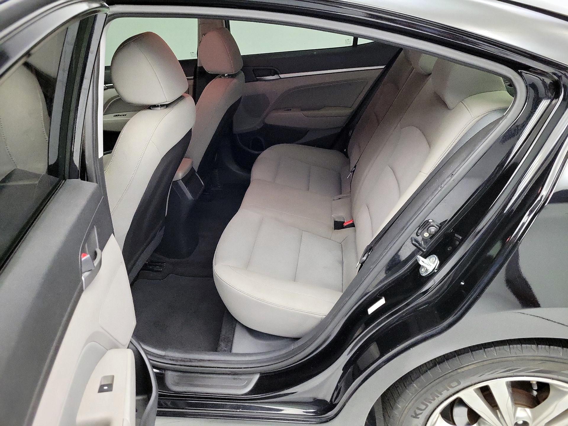 Thumbnail: 2018 Hyundai Elantra - 19