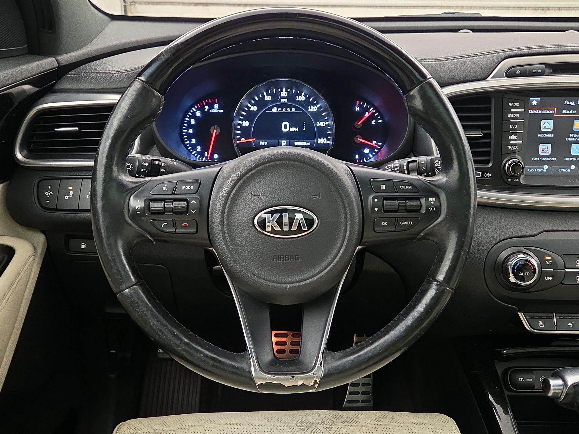 Thumbnail: 2016 Kia Sorento - 10