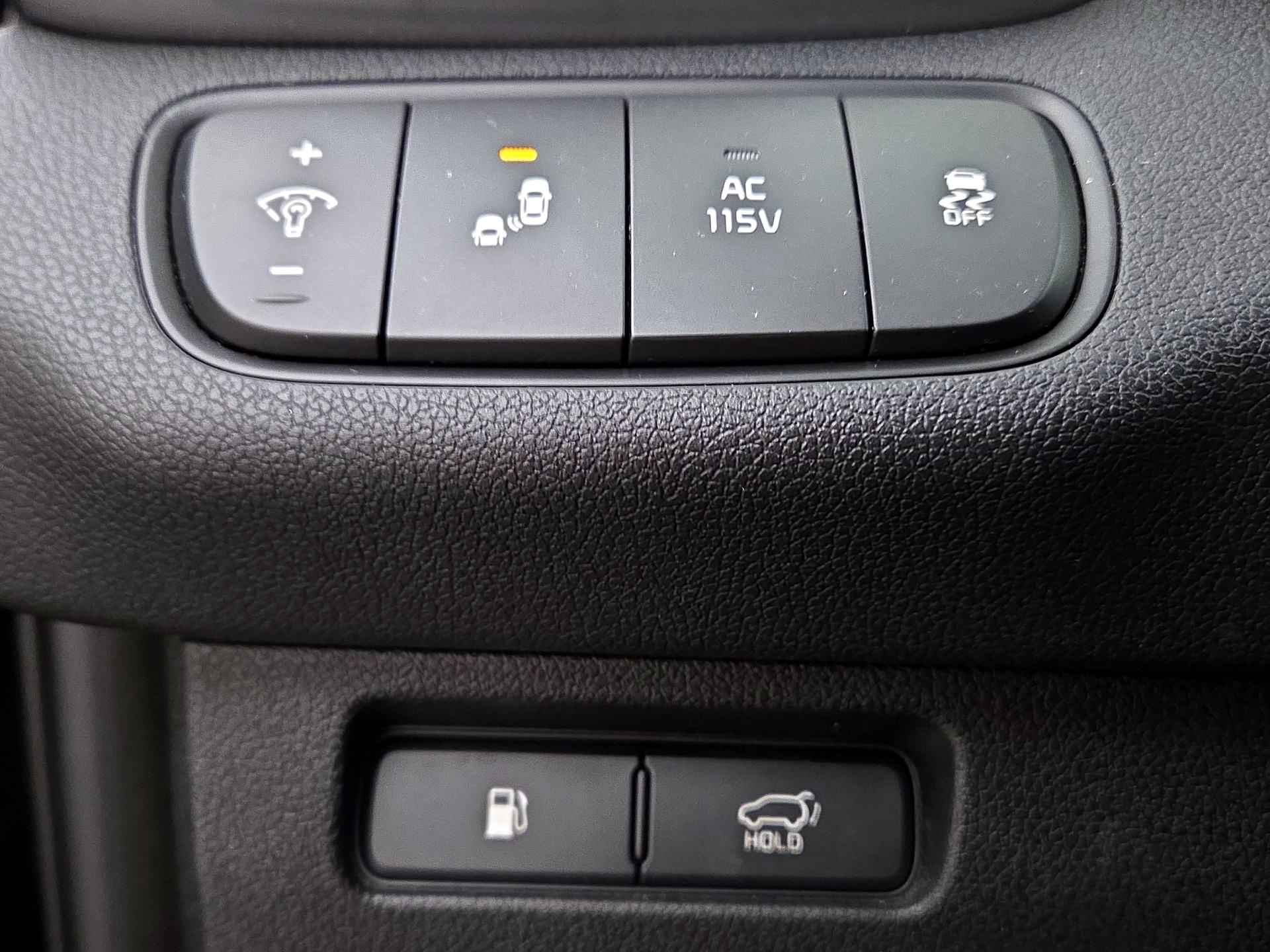 Thumbnail: 2016 Kia Sorento - 13