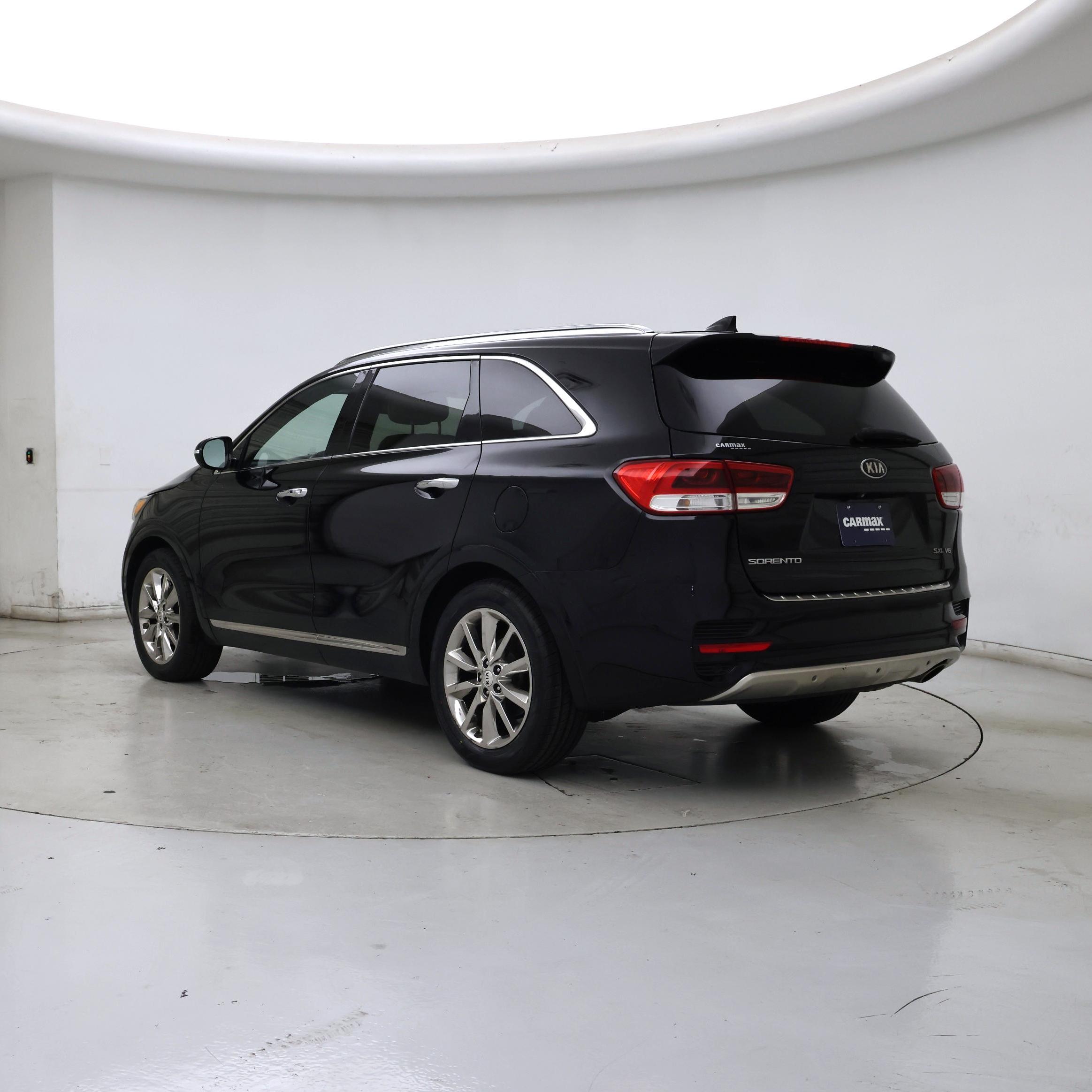 Thumbnail: 2016 Kia Sorento - 2