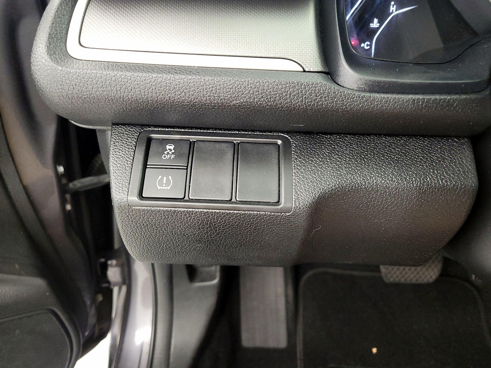 2018 Honda Civic LX - Photo 14