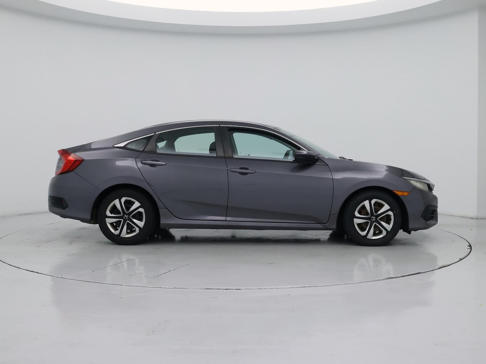 2018 Honda Civic LX - Photo 8