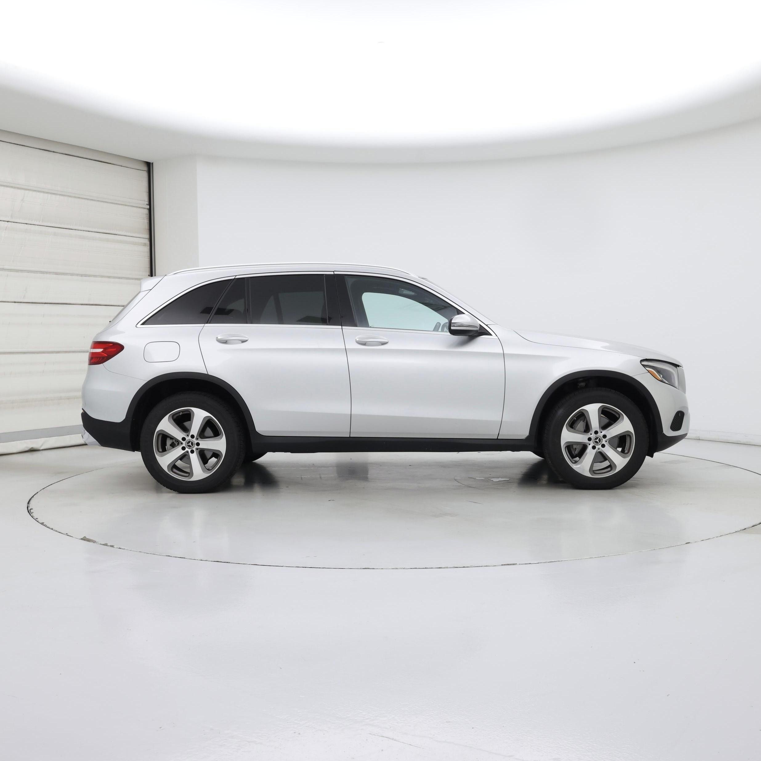 Thumbnail: 2017 Mercedes-Benz GLC - 7