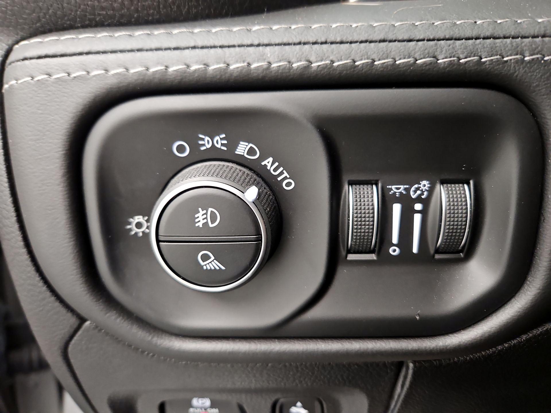 Thumbnail: 2020 RAM 1500 - 13