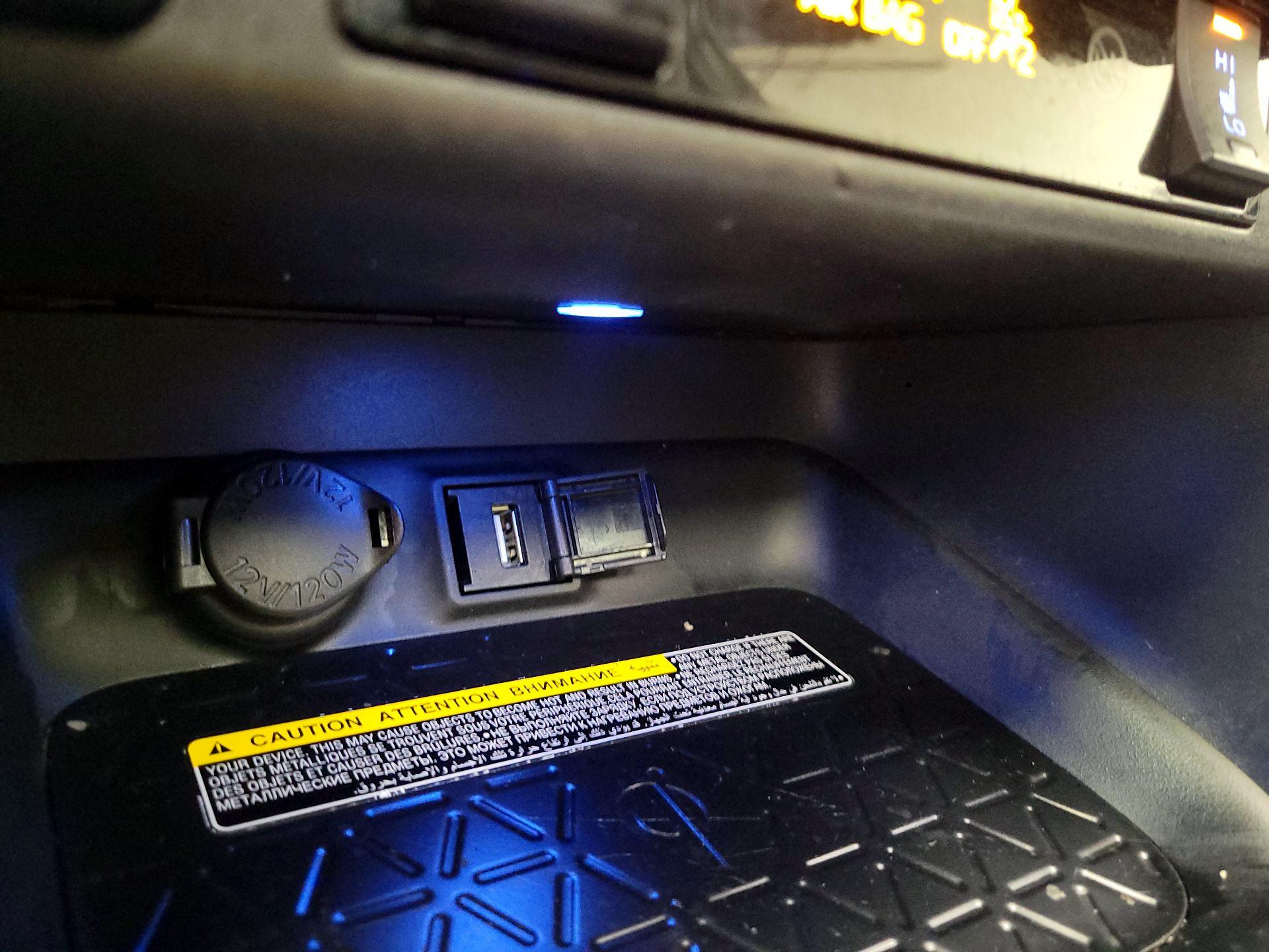 Thumbnail: 2021 Toyota RAV4 - 19